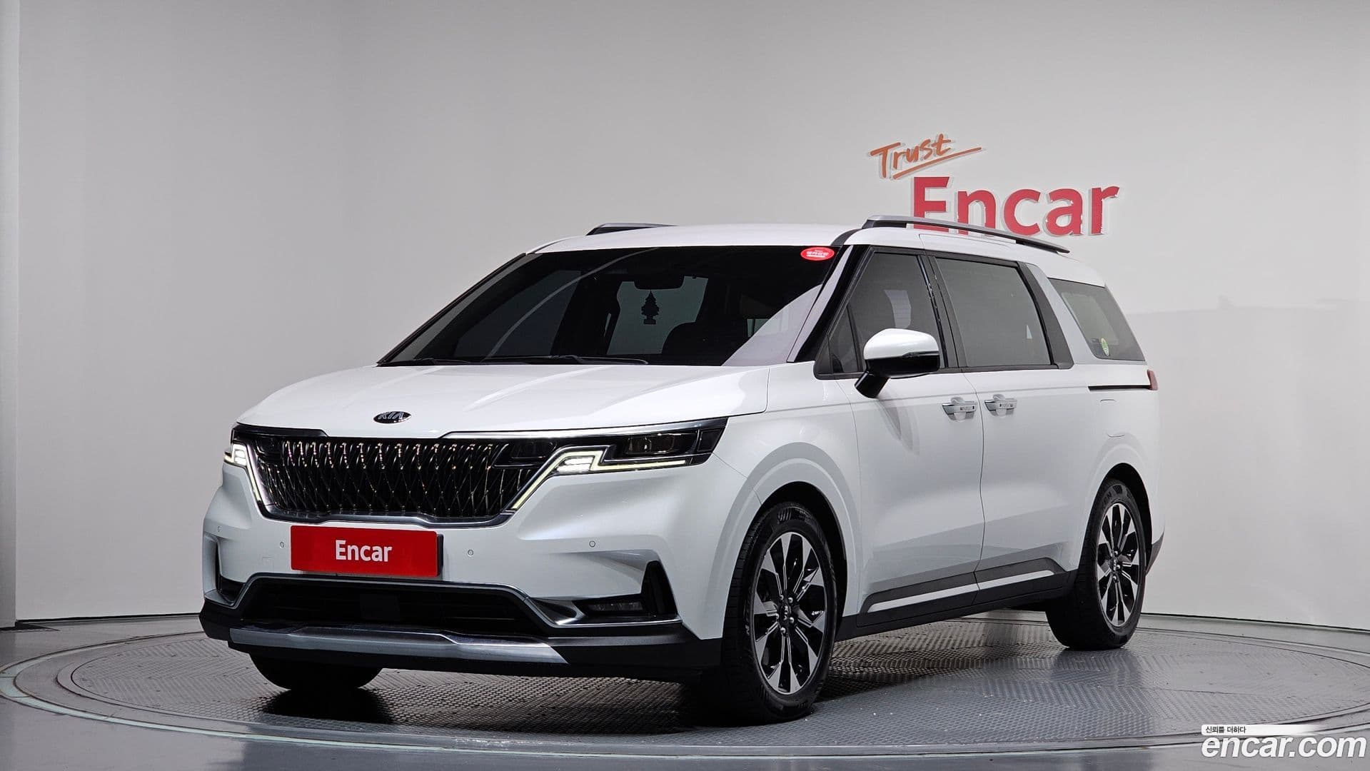 Main__Slider__Photo:Canival Kia 2020.10-0
