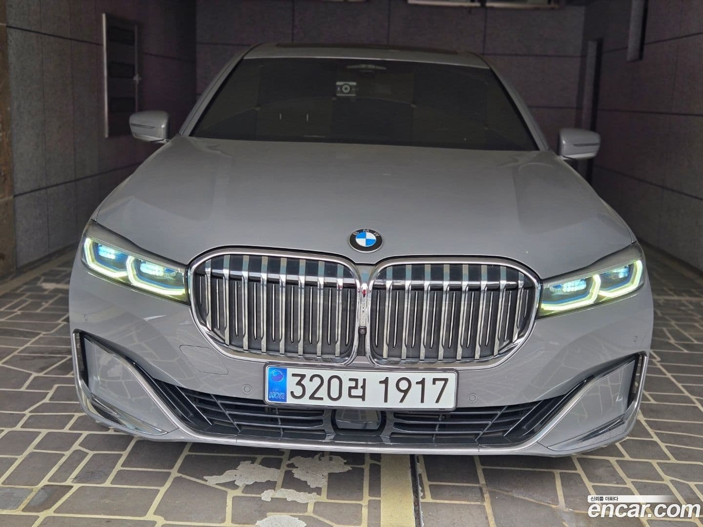 Main__Slider__Photo:7-Series BMW 2020.5-0