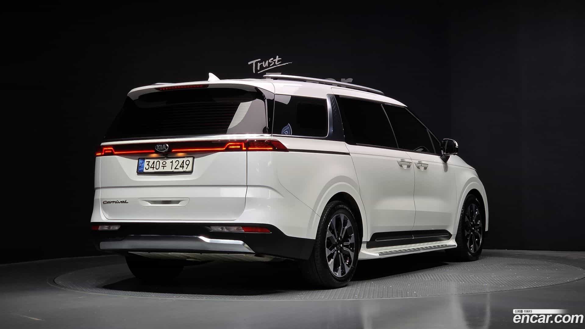 Canival Kia 2021.1-OUTER-2