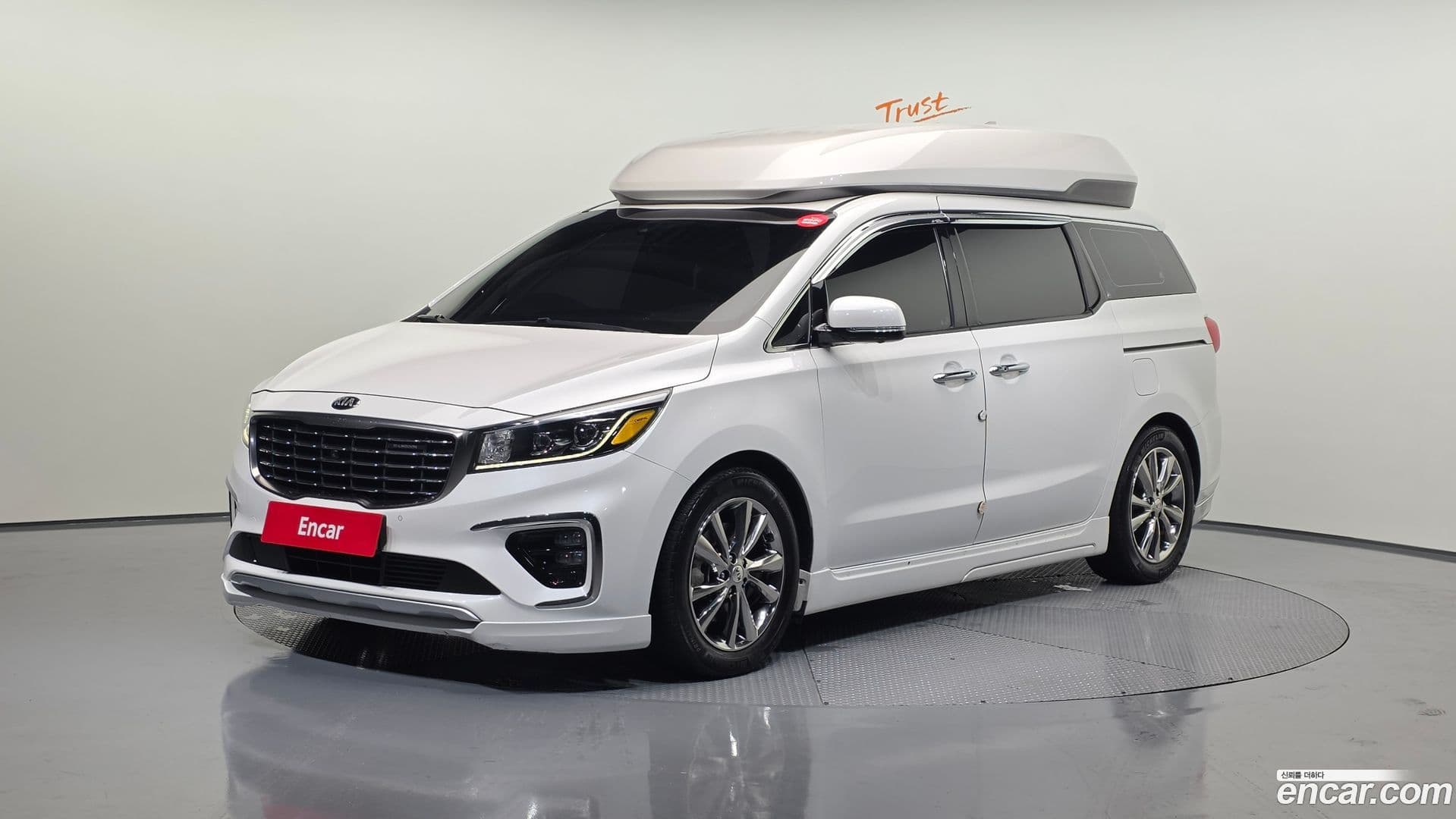 Main__Slider__Photo:Canival Kia 2019.11-0