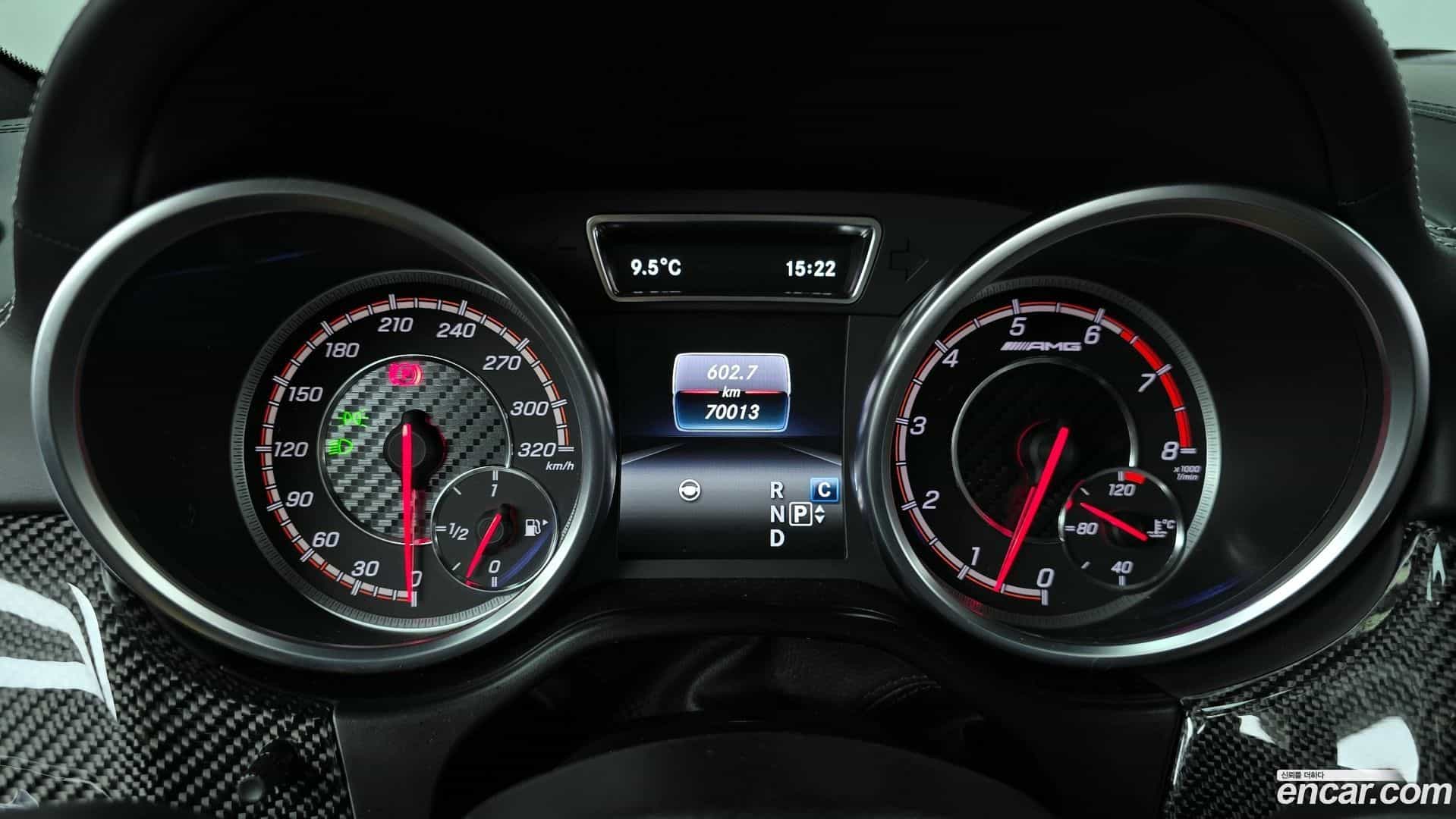 GLE-Class Mercedes-Benz 2019.11-INNER-008