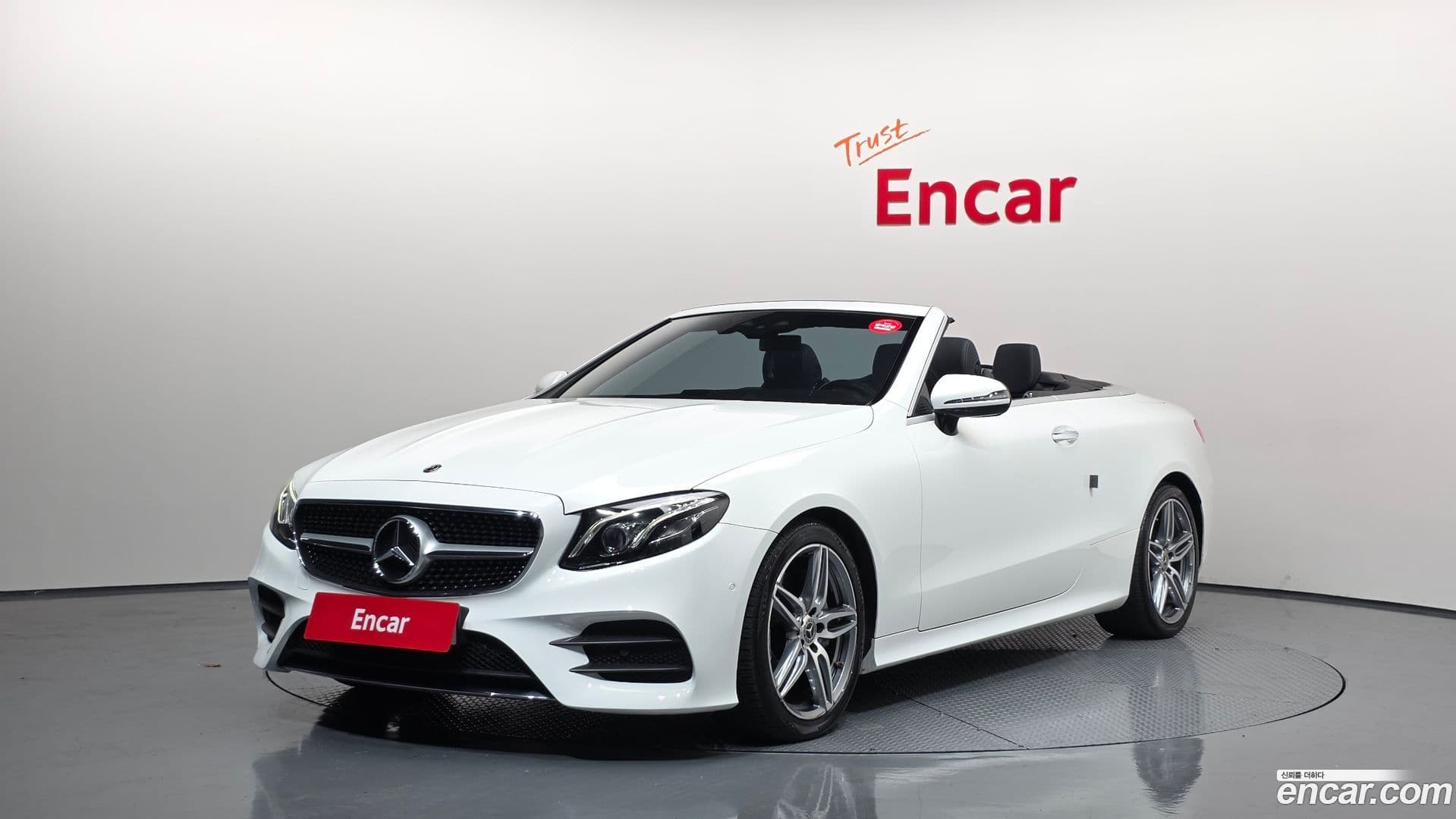 Main__Slider__Photo:E-Class Mercedes-Benz 2019.9-0