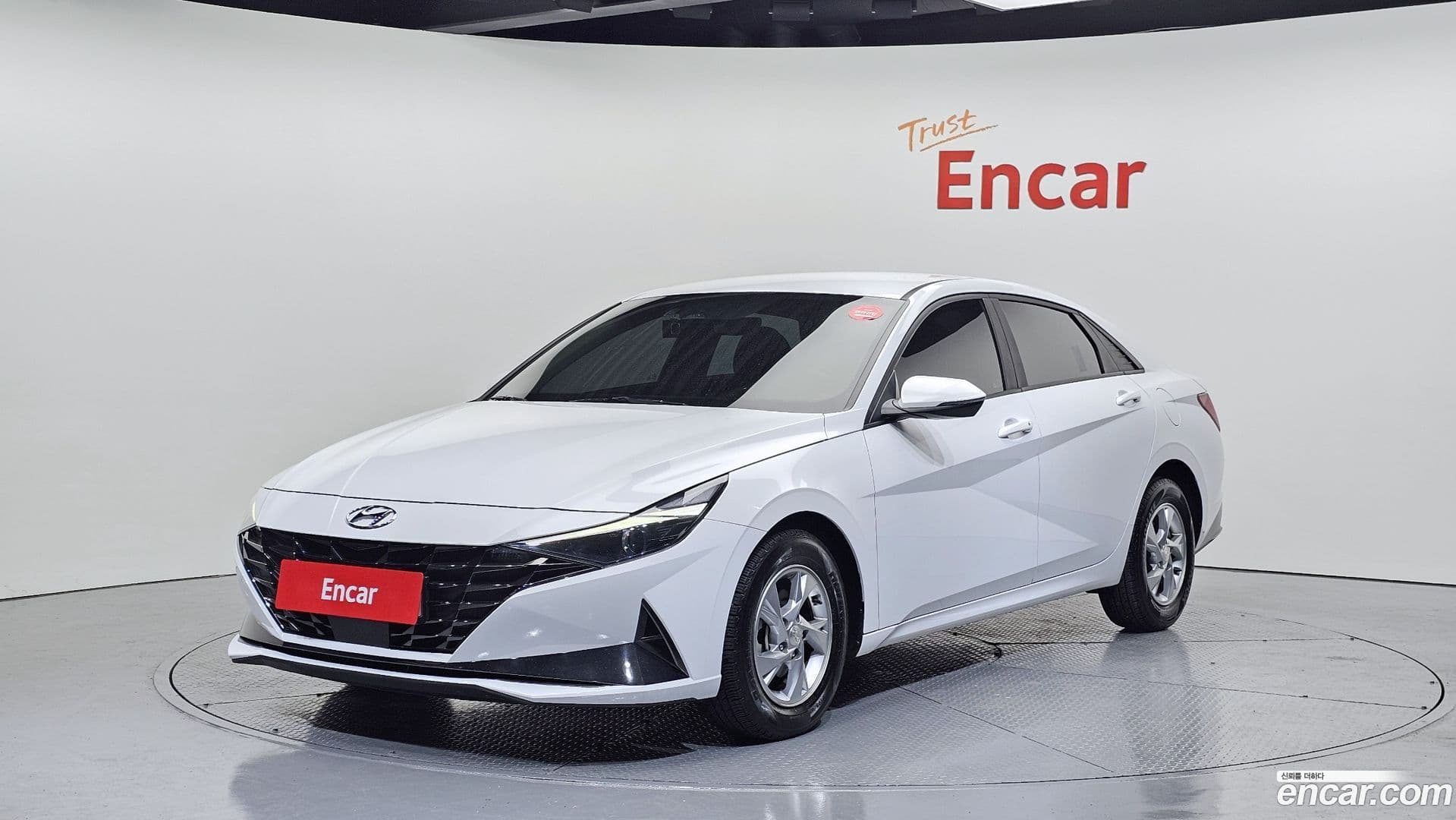 Main__Slider__Photo:AVANTE Hyundai 2021.9-0