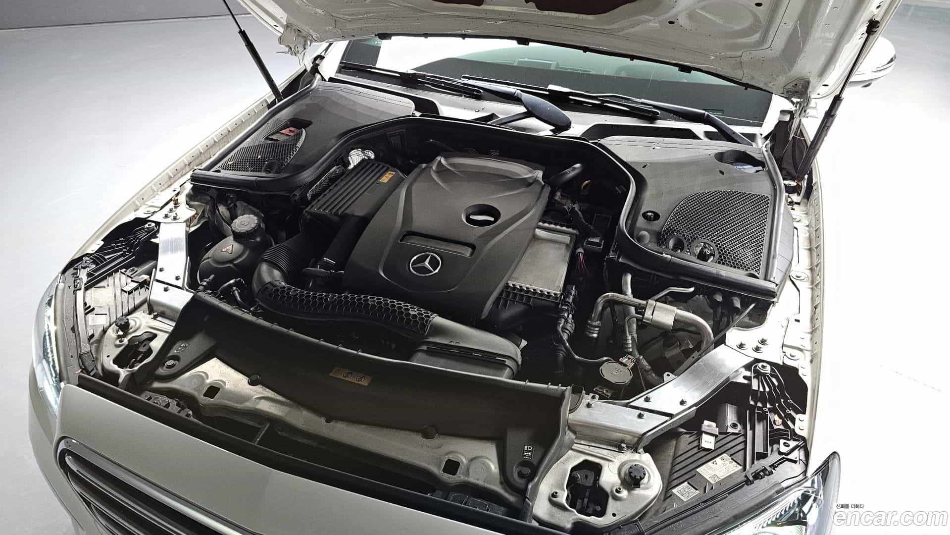 E-Class Mercedes-Benz 2023.5-INNER-006