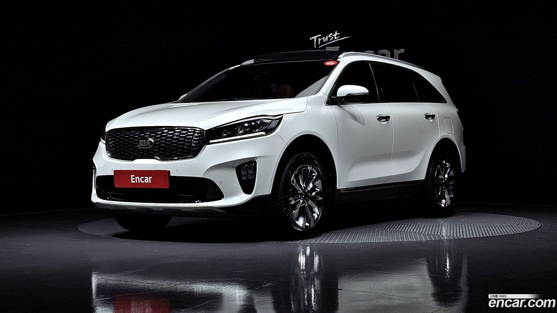 Main__Slider__Photo:Sorento Kia 2018.10-0
