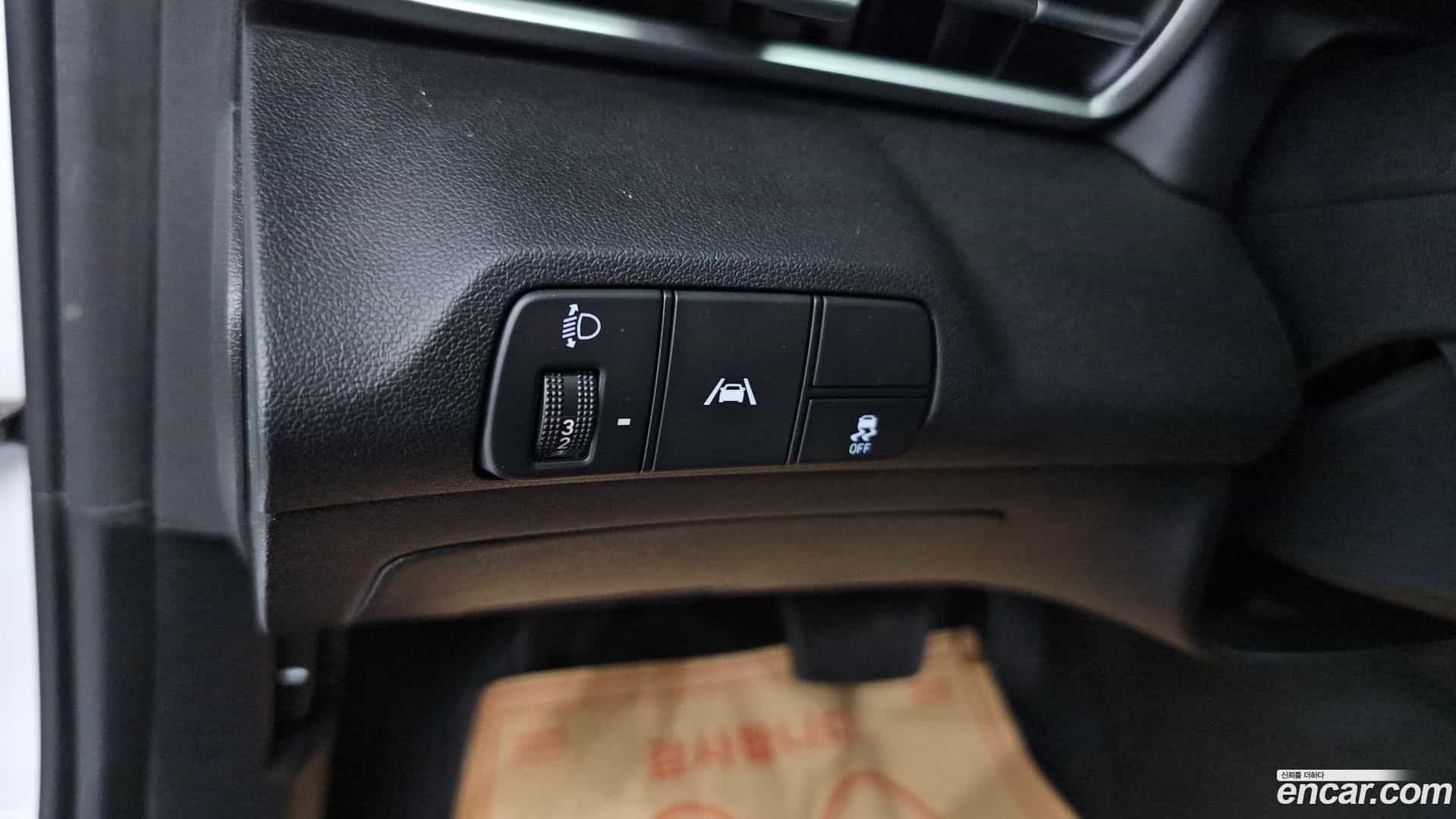 AVANTE Hyundai 2021.8-OPTION-019
