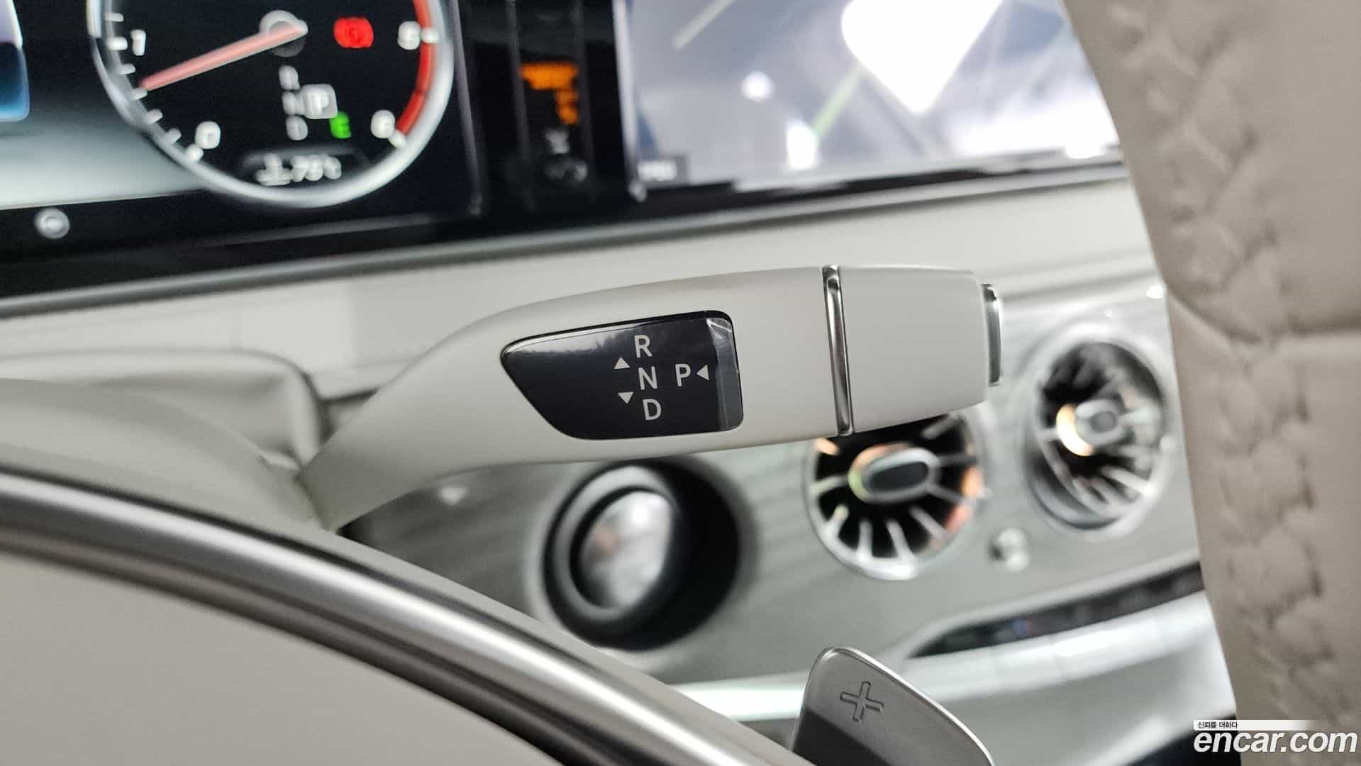 S-Class Mercedes-Benz 2016.4-INNER-009