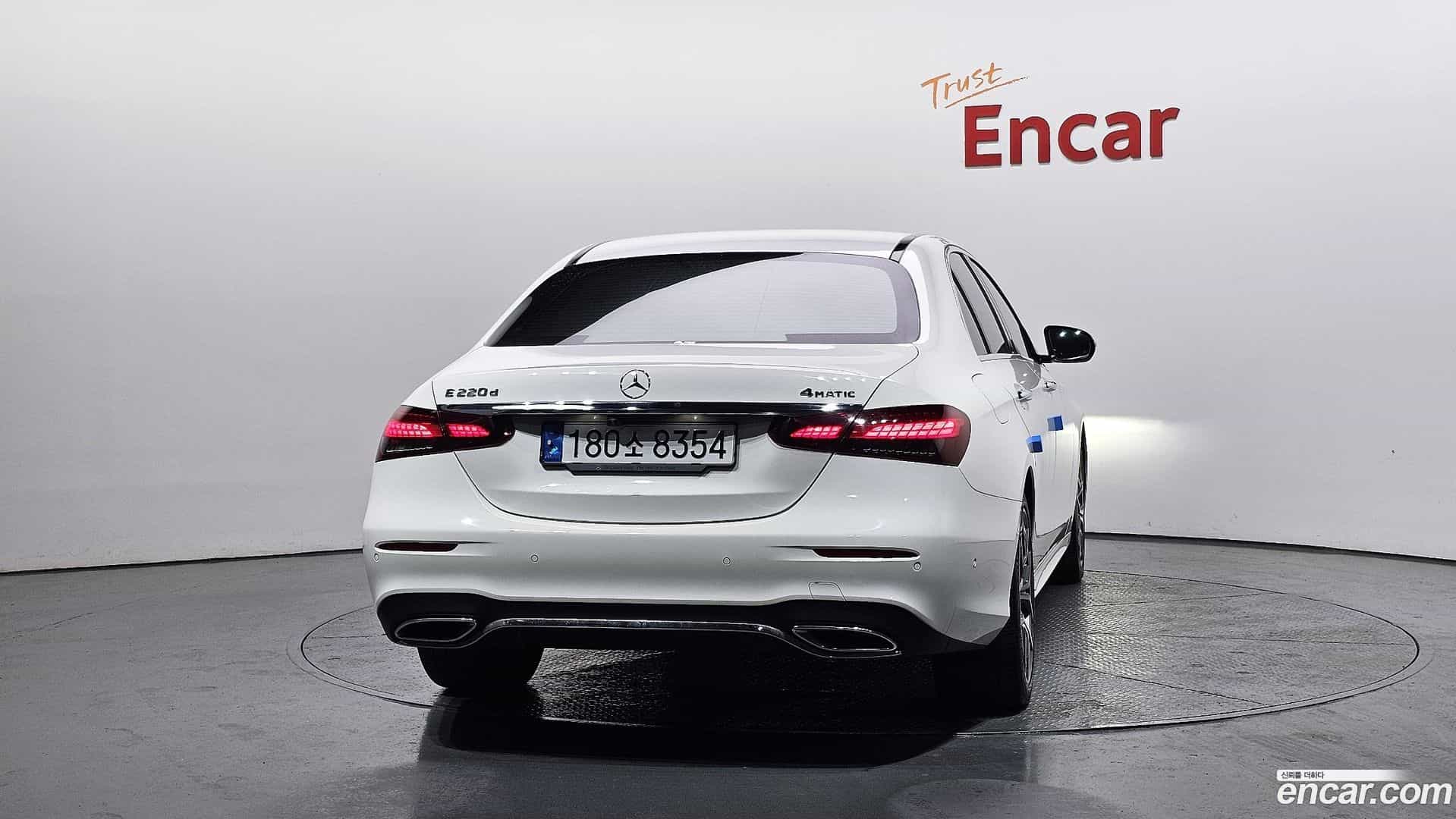 E-Class Mercedes-Benz 2020.10-OUTER-004