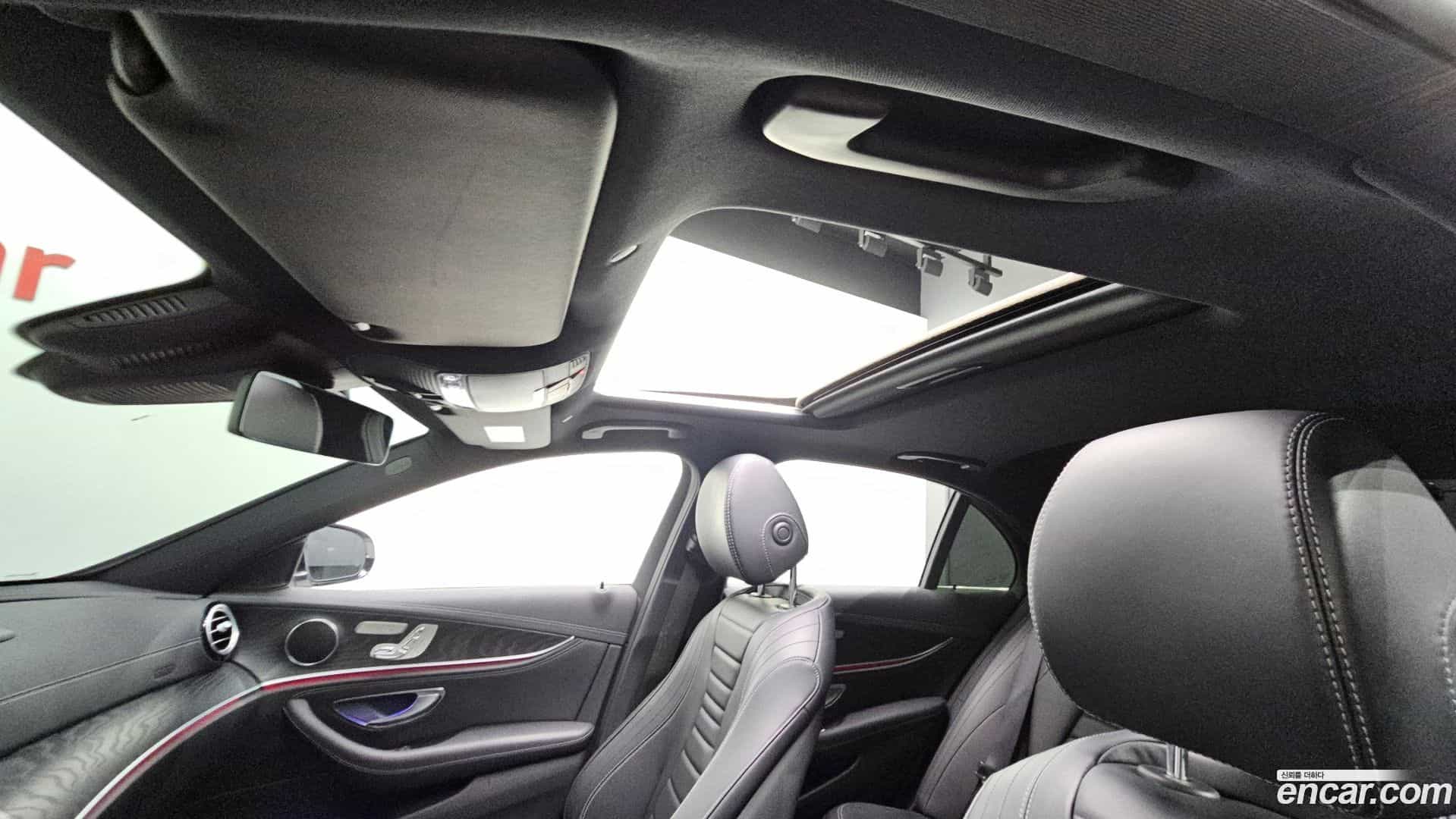 E-Class Mercedes-Benz 2020.10-OPTION-023