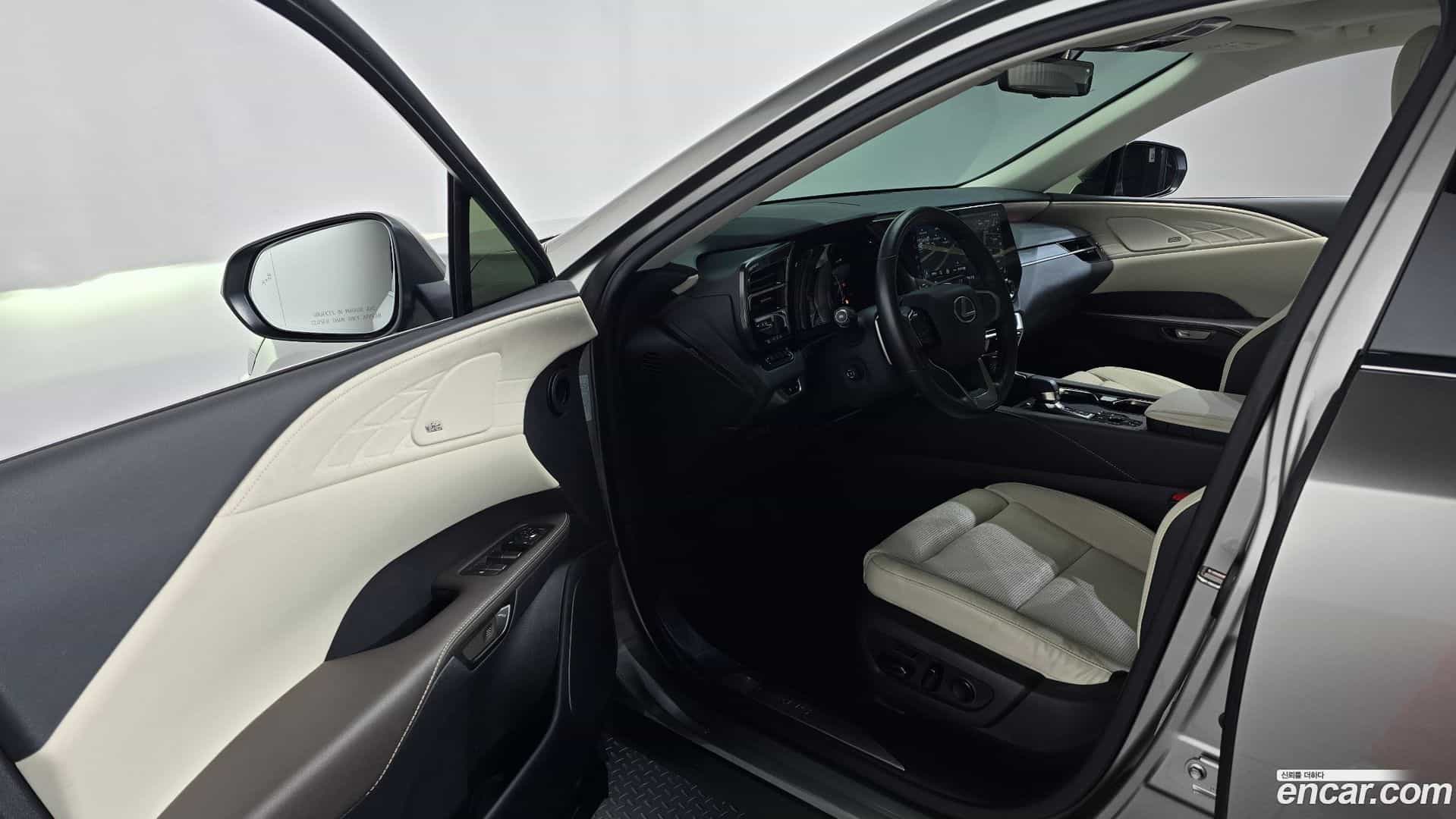 RX Lexus 2024.2-INNER-010