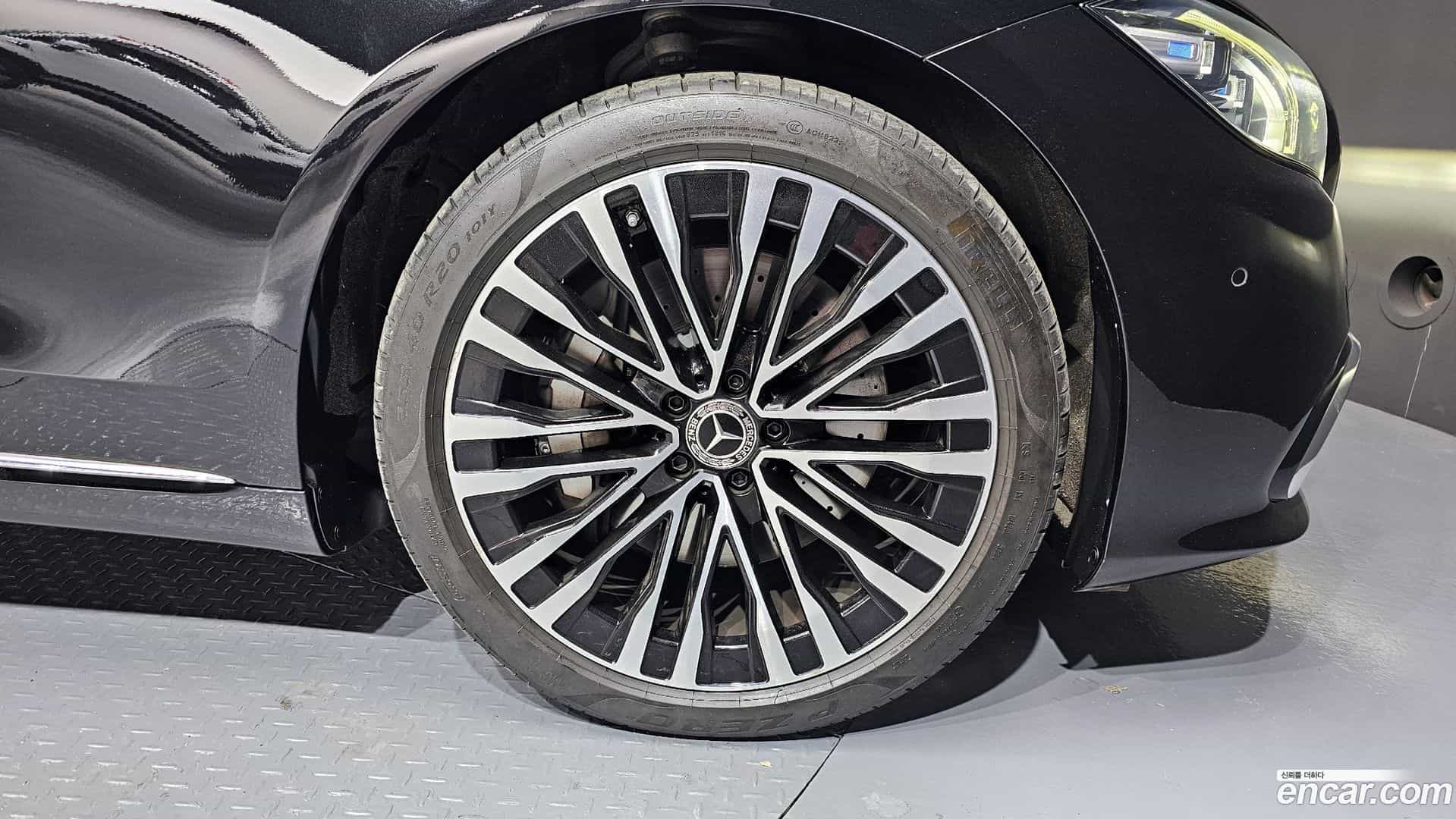 S-Class Mercedes-Benz 2023.1-OUTER-005