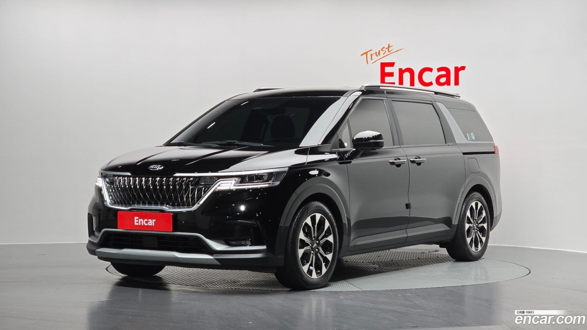 Main__Slider__Photo:Canival Kia 2020.10-0