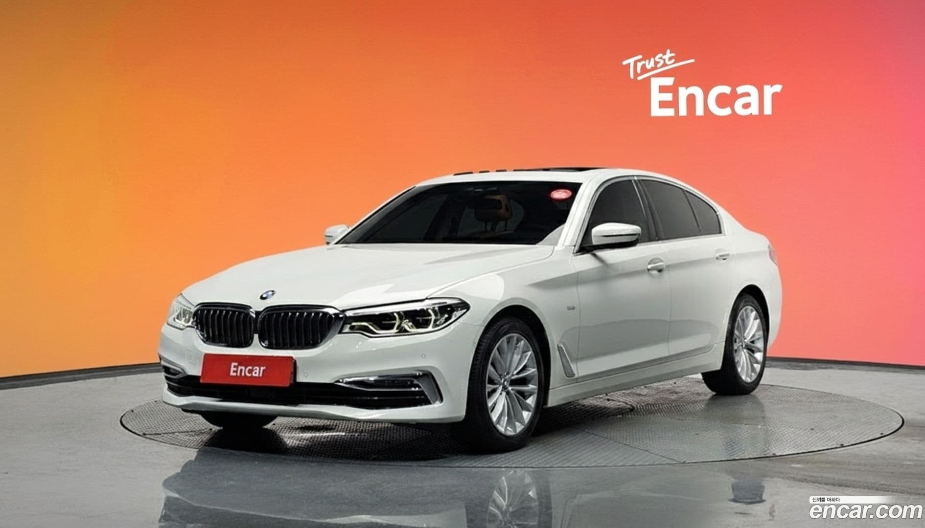 Main__Slider__Photo:5-Series BMW 2018.3-0