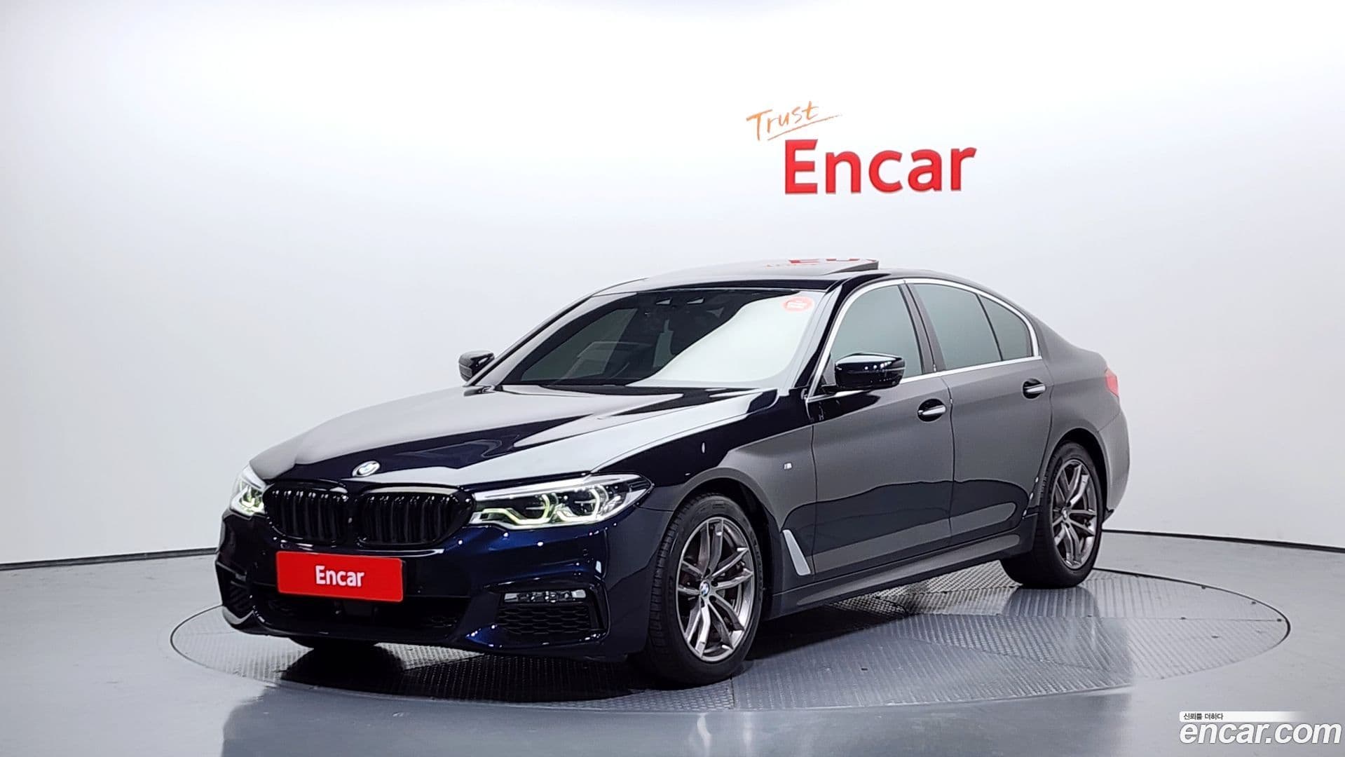 Main__Slider__Photo:5-Series BMW 2018.5-0