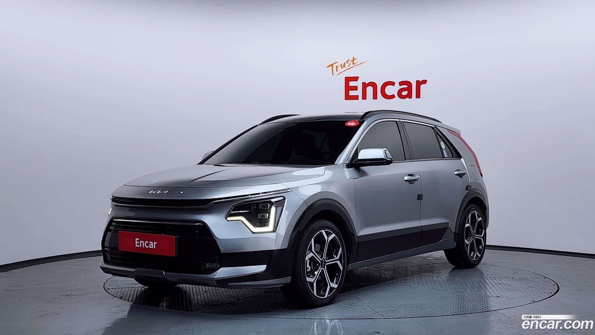Main__Slider__Photo:Niro Kia 2022.6-0