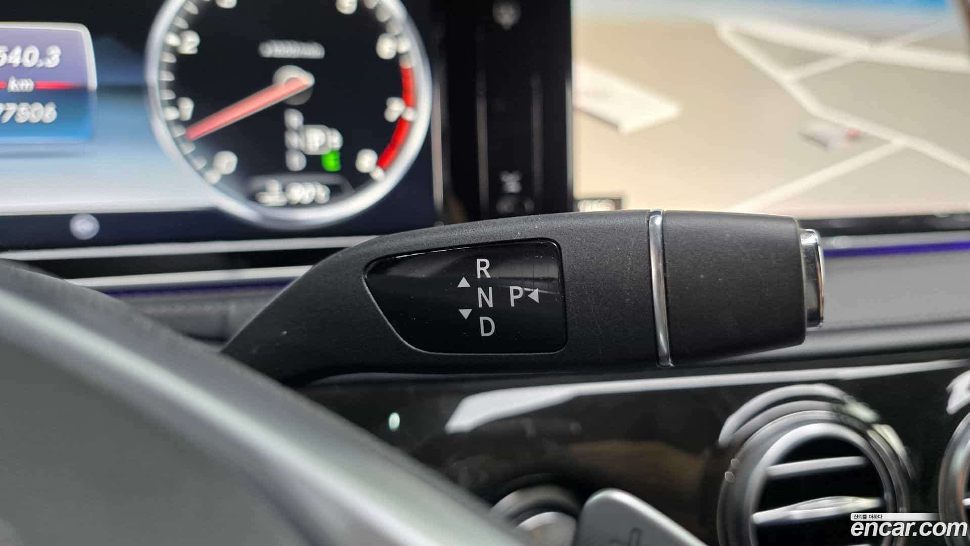 S-Class Mercedes-Benz 2014.10-INNER-009