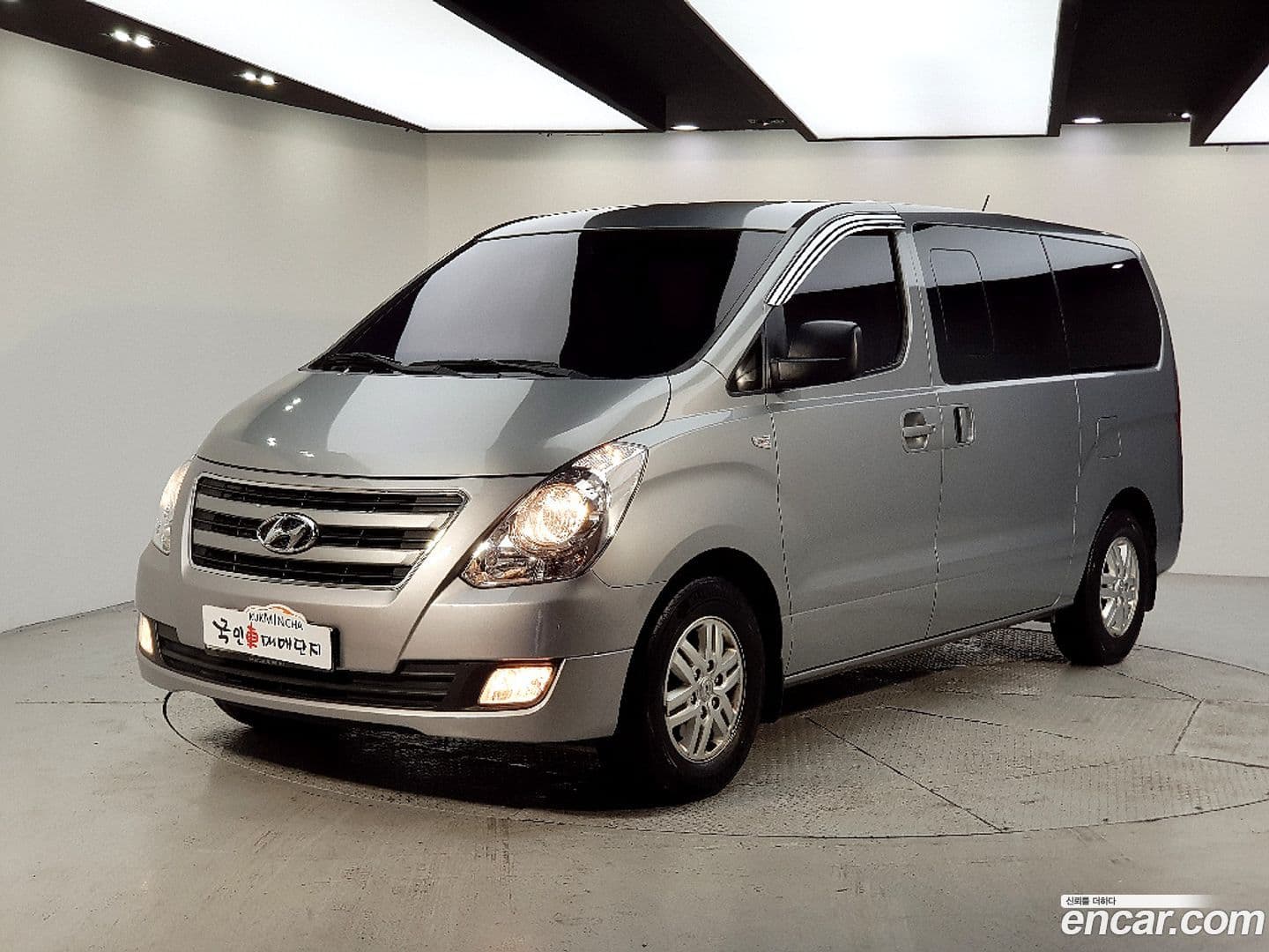 Main__Slider__Photo:Starex Hyundai 2018.3-0