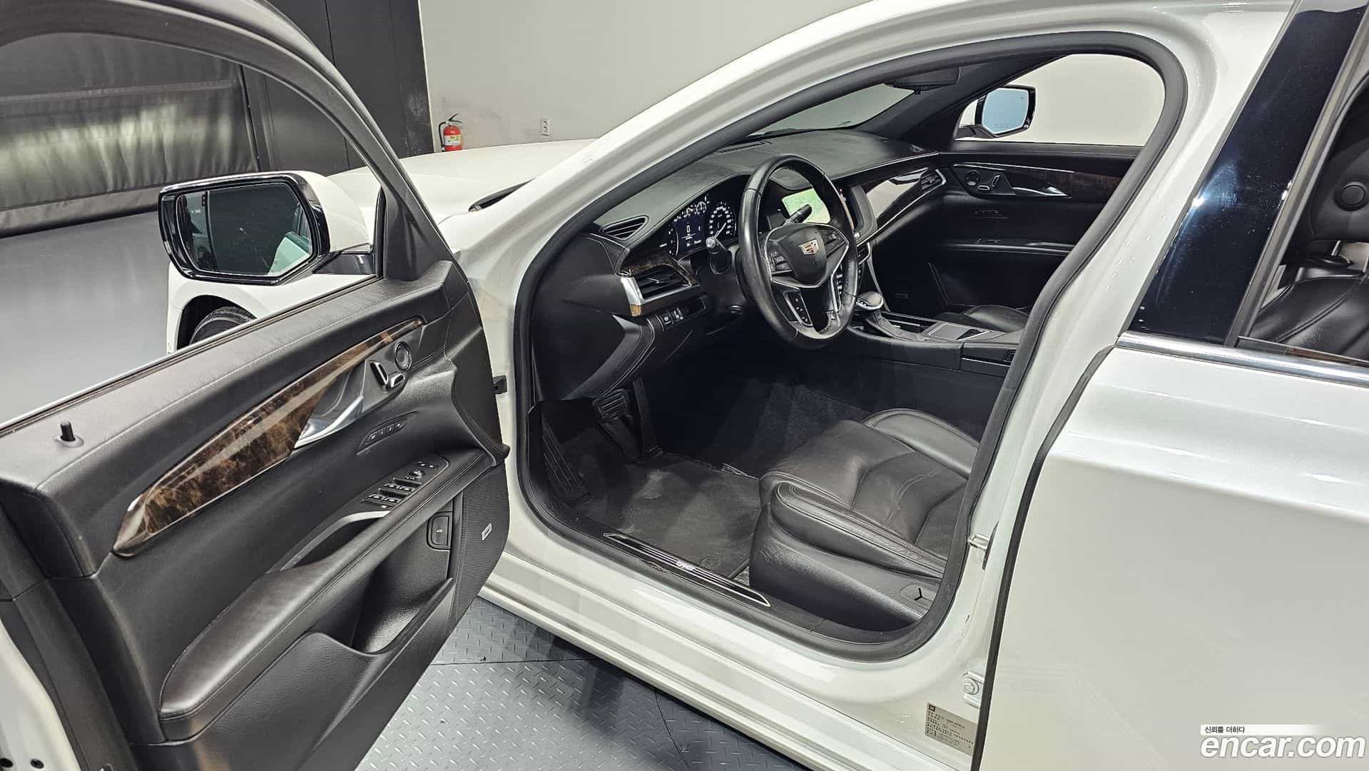 CT6 Cadillac 2018.6-OPTION-015