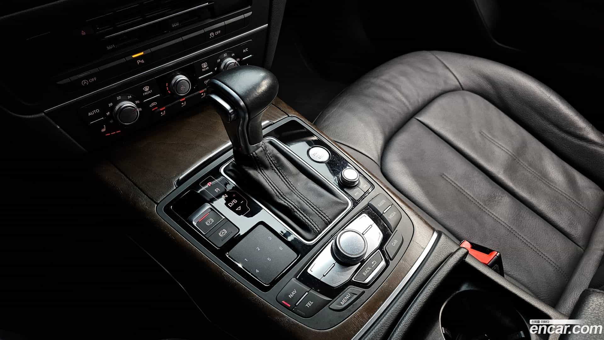 A6 Audi 2015.0-INNER-009