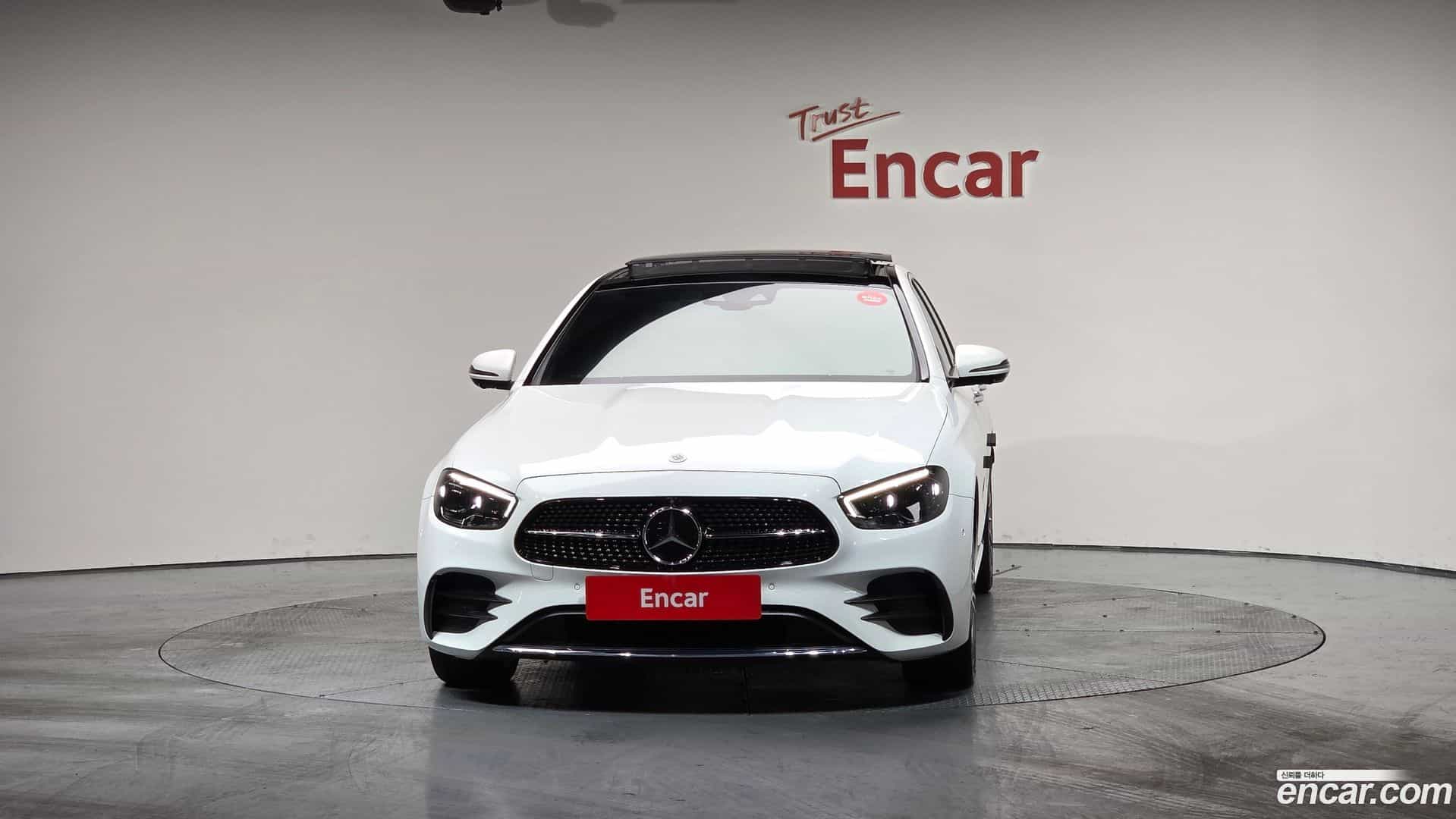 E-Class Mercedes-Benz 2022.4-OUTER-003