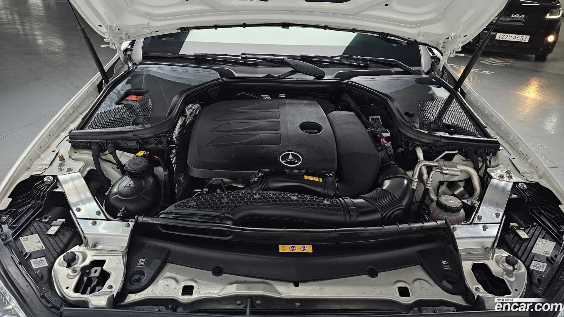 E-Class Mercedes-Benz 2022.4-INNER-006