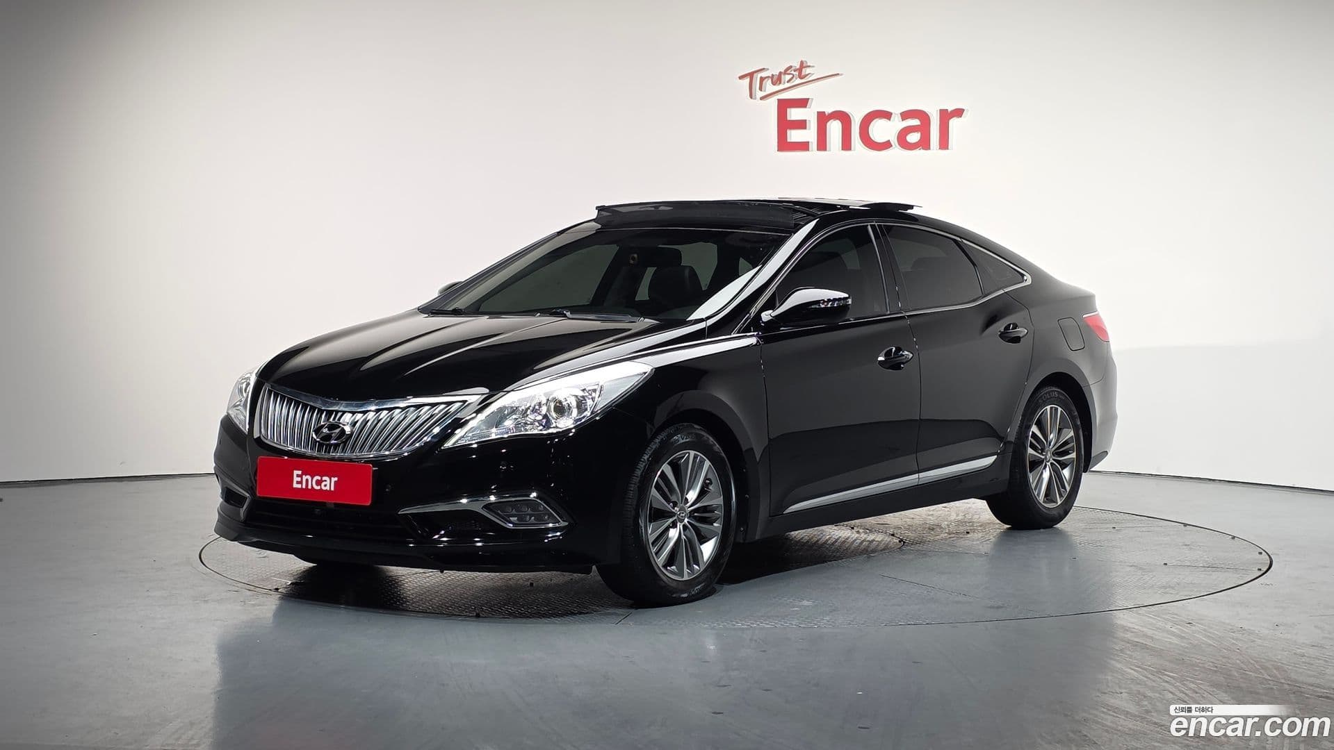 Main__Slider__Photo:Grandeur Hyundai 2014.11-0