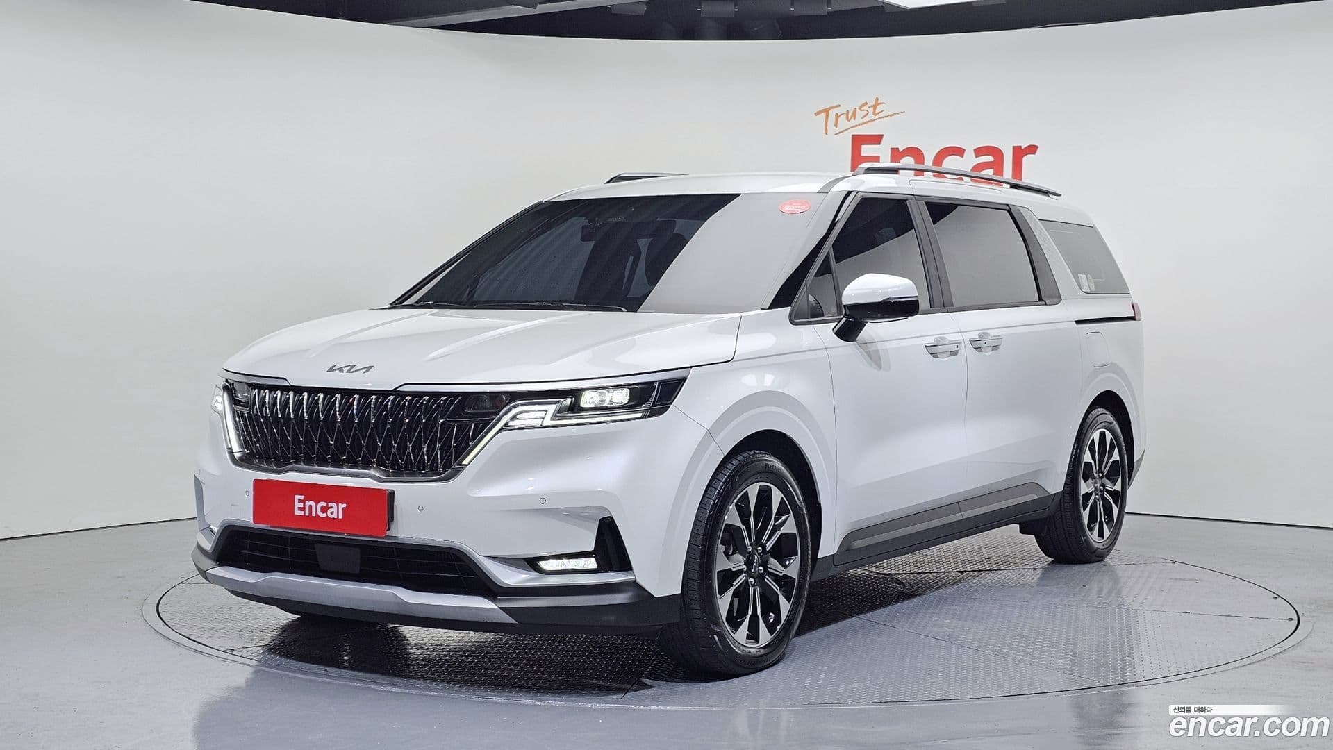 Main__Slider__Photo:Canival Kia 2022.10-0