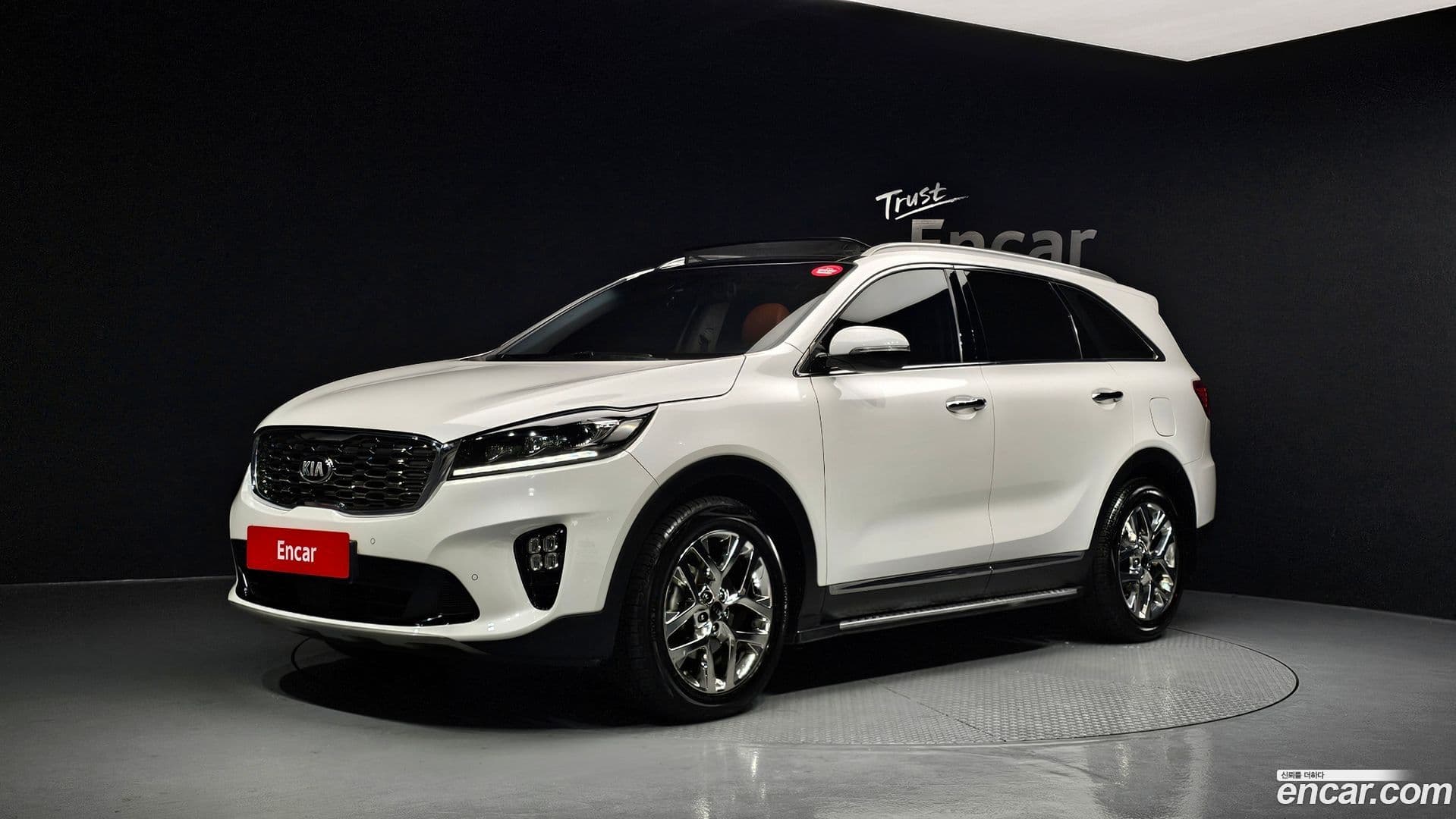Main__Slider__Photo:Sorento Kia 2019.7-0