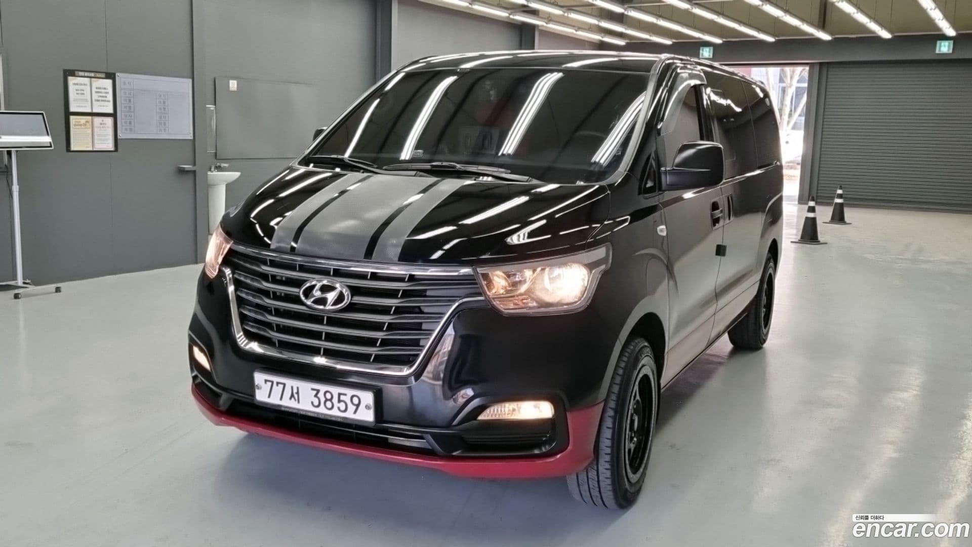 Main__Slider__Photo:Starex Hyundai 2018.3-0