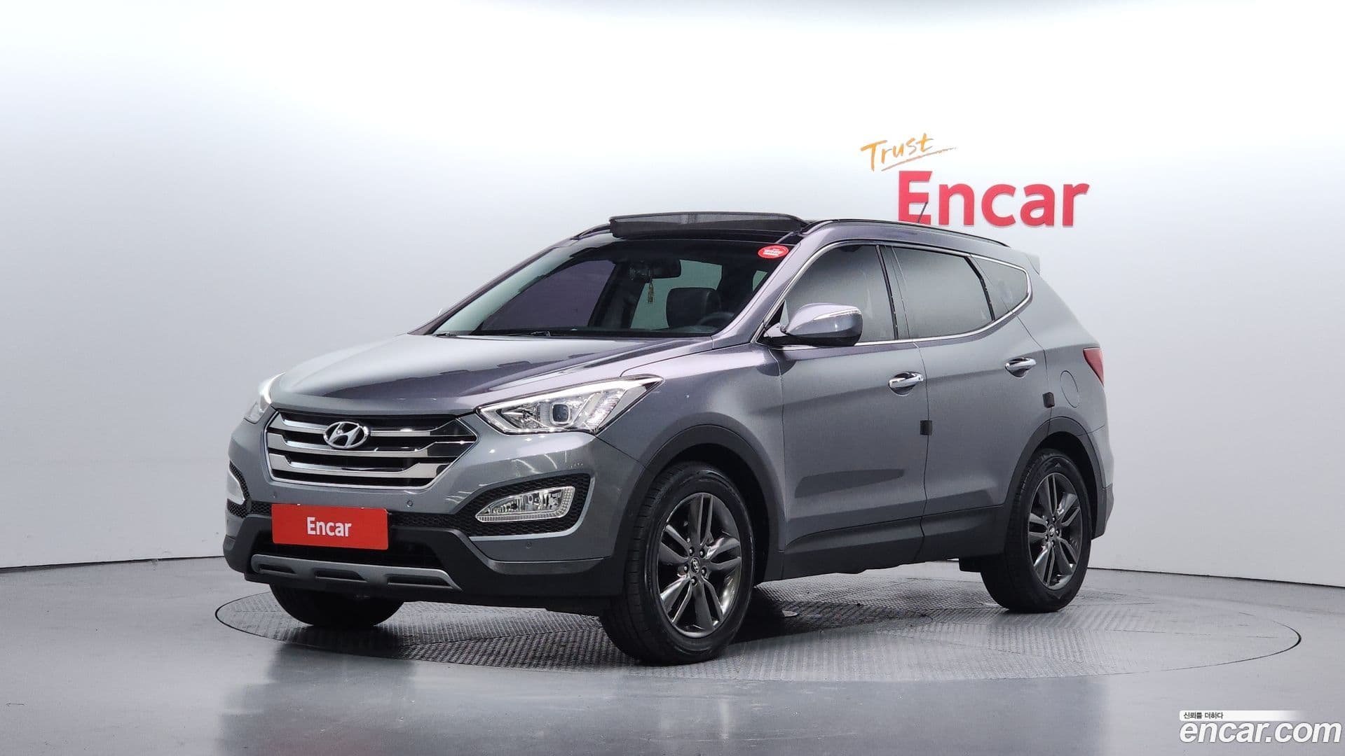 Main__Slider__Photo:Santafe Hyundai 2014.0-0