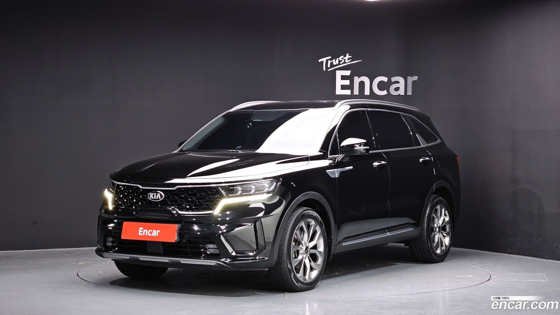 Main__Slider__Photo:Sorento Kia 2020.7-0