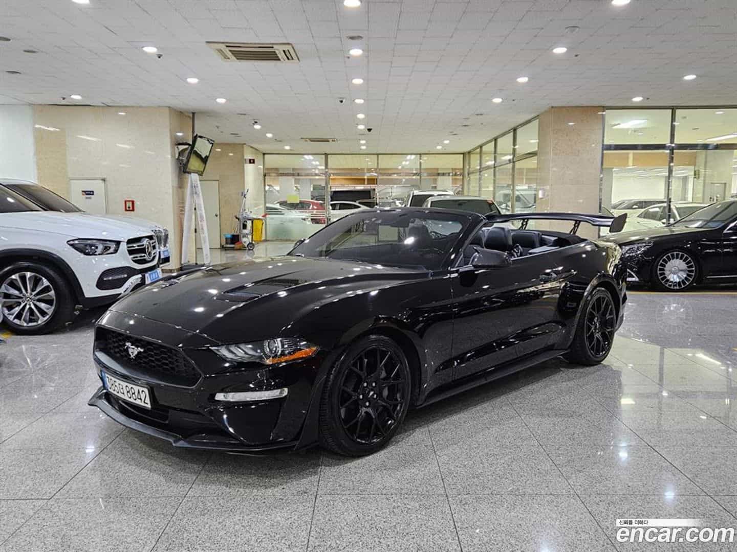 Mustang Ford 2019.3-OUTER-001