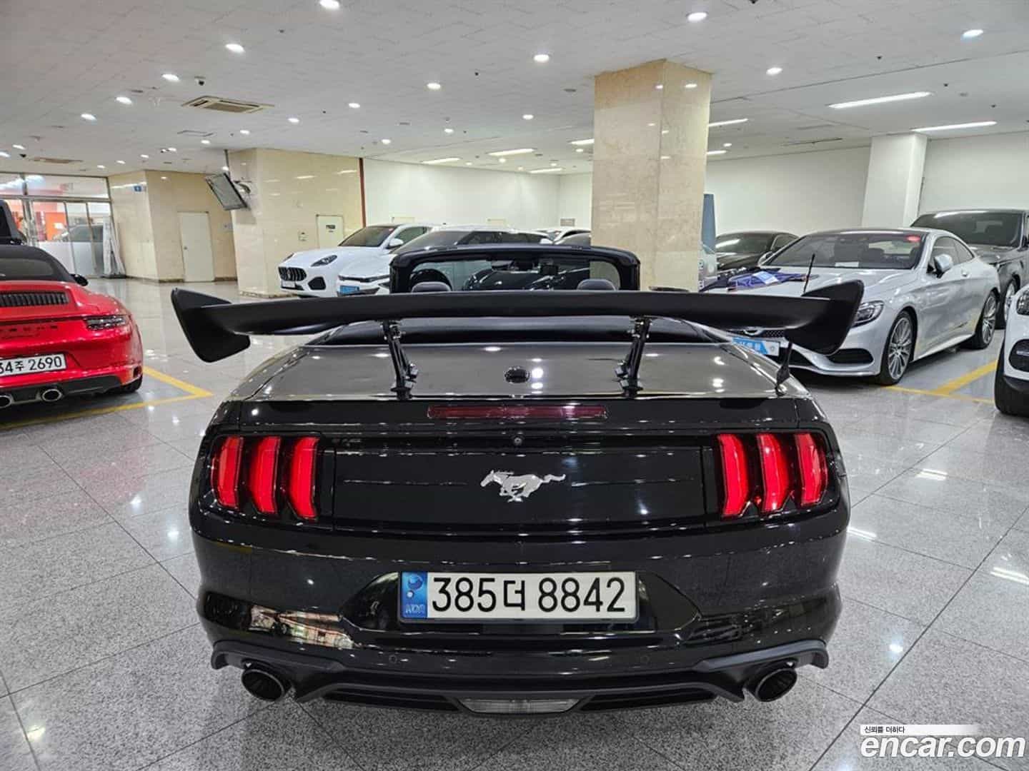 Mustang Ford 2019.3-OUTER-004