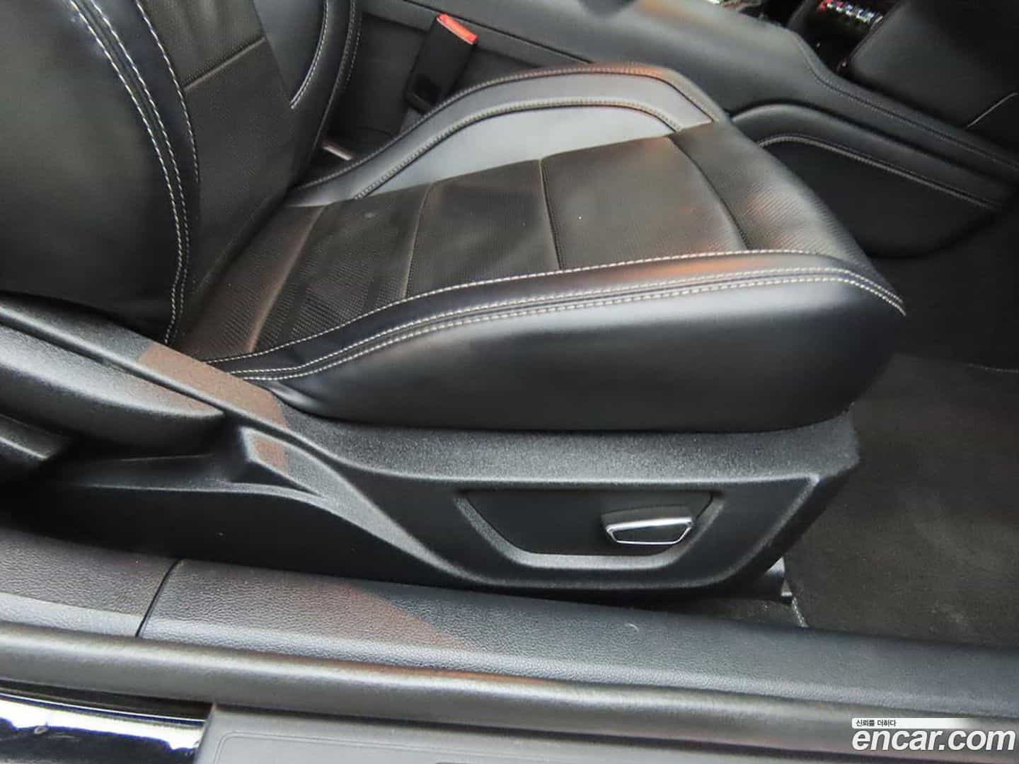 Mustang Ford 2019.3-OPTION-017