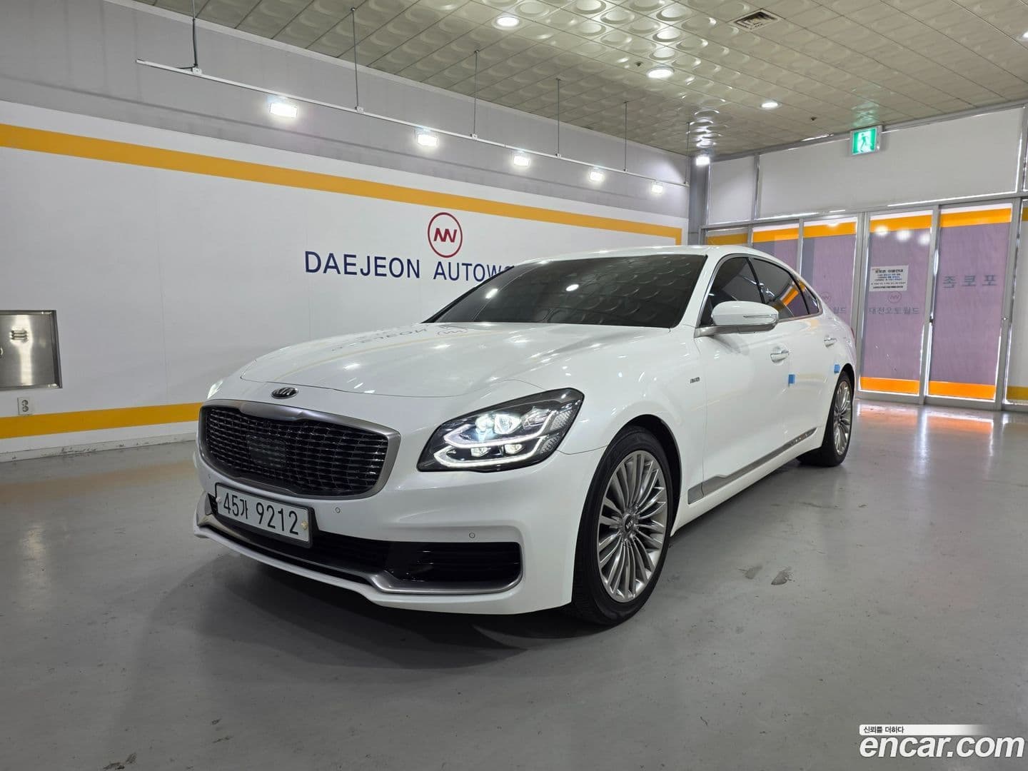 Main__Slider__Photo:K9 Kia 2018.7-0