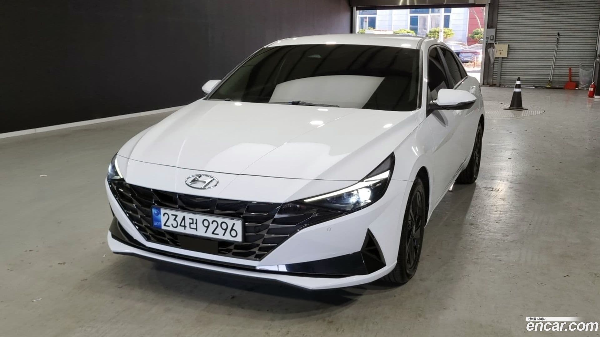 Main__Slider__Photo:AVANTE Hyundai 2023.2-0