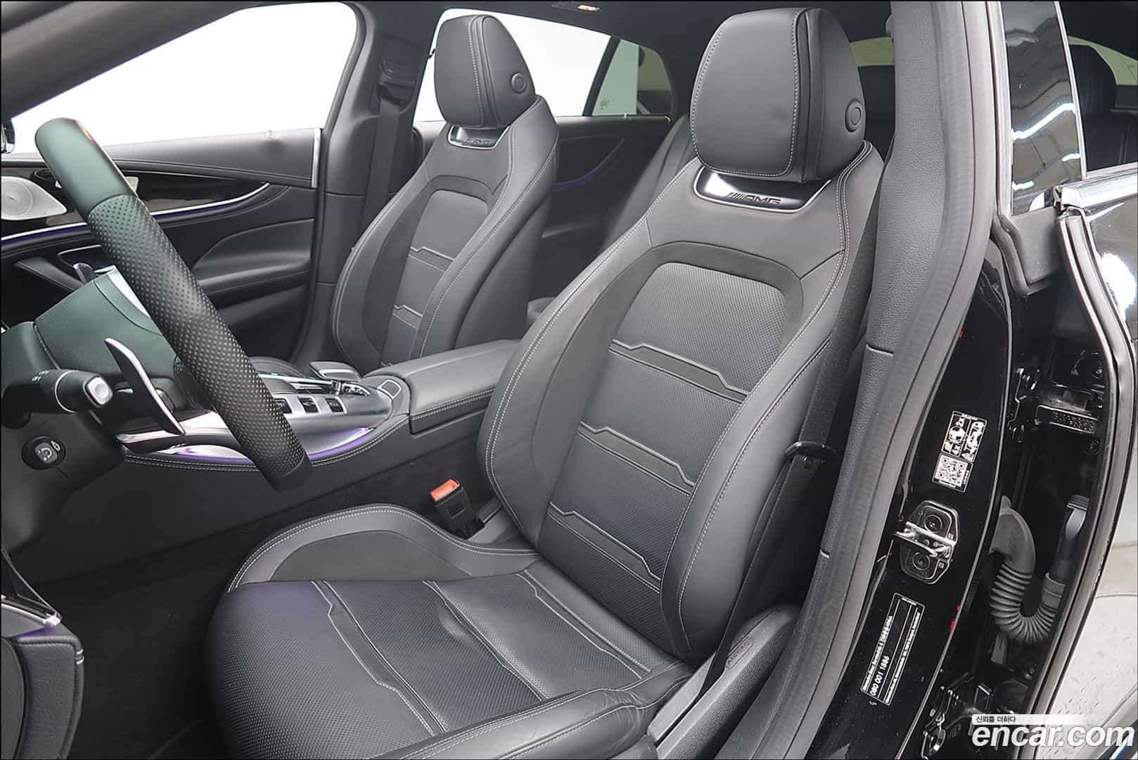 AMG GT Mercedes-Benz 2021.9-INNER-010