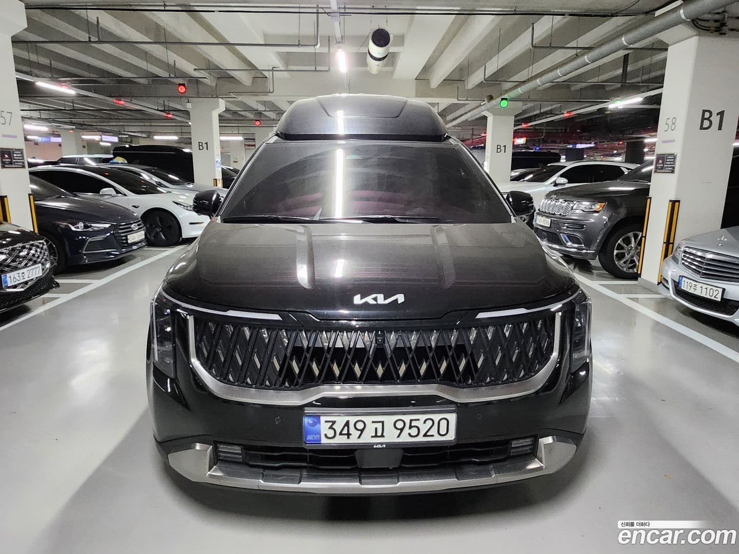 Main__Slider__Photo:Canival Kia 2024.3-0