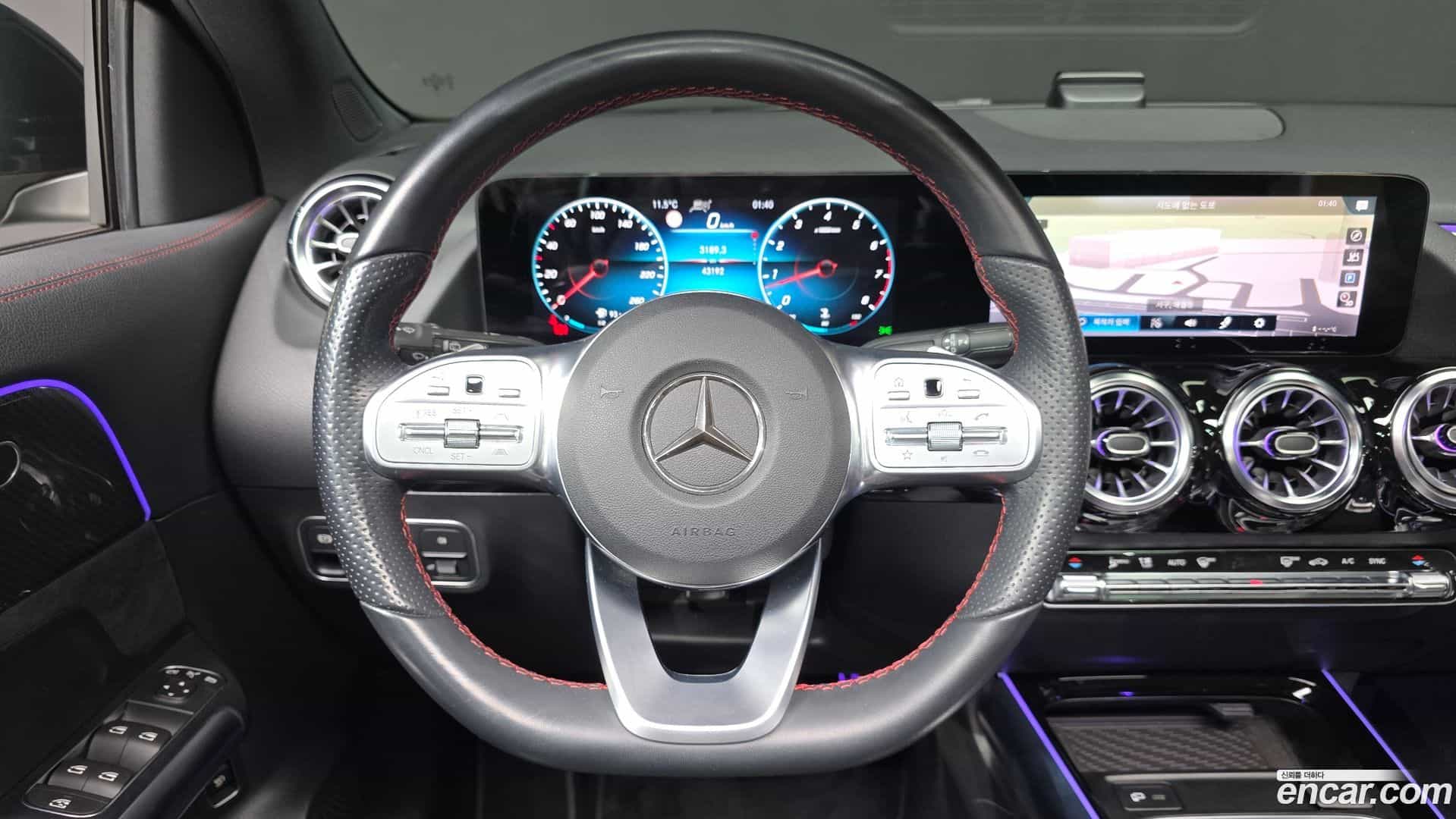 GLA-Class Mercedes-Benz 2023.7-OPTION-019