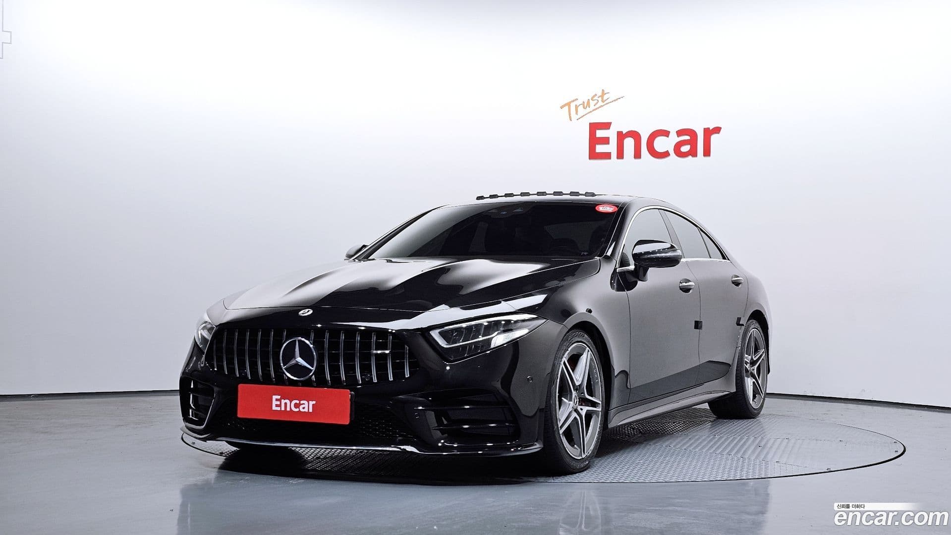 Main__Slider__Photo:CLS-Class Mercedes-Benz 2020.8-0