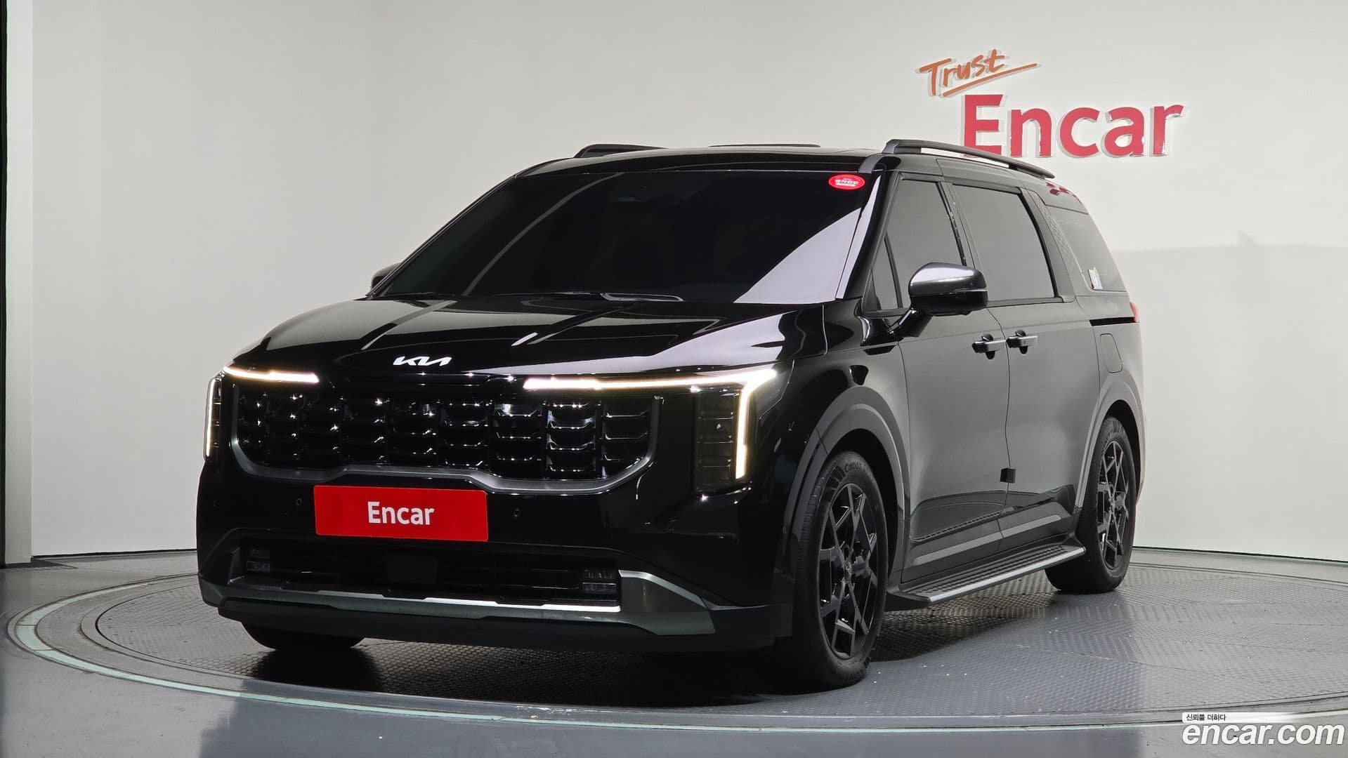 Main__Slider__Photo:Canival Kia 2023.11-0