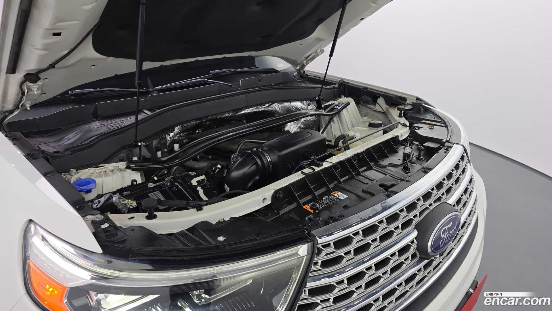 Explorer Ford 2019.11-INNER-006