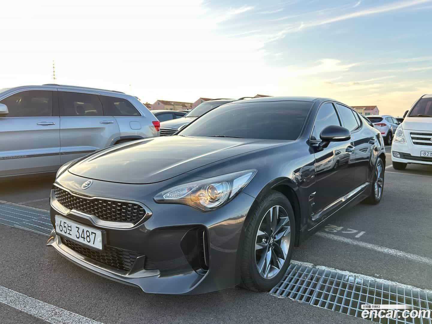 Stinger Kia 2018.0-OUTER-003