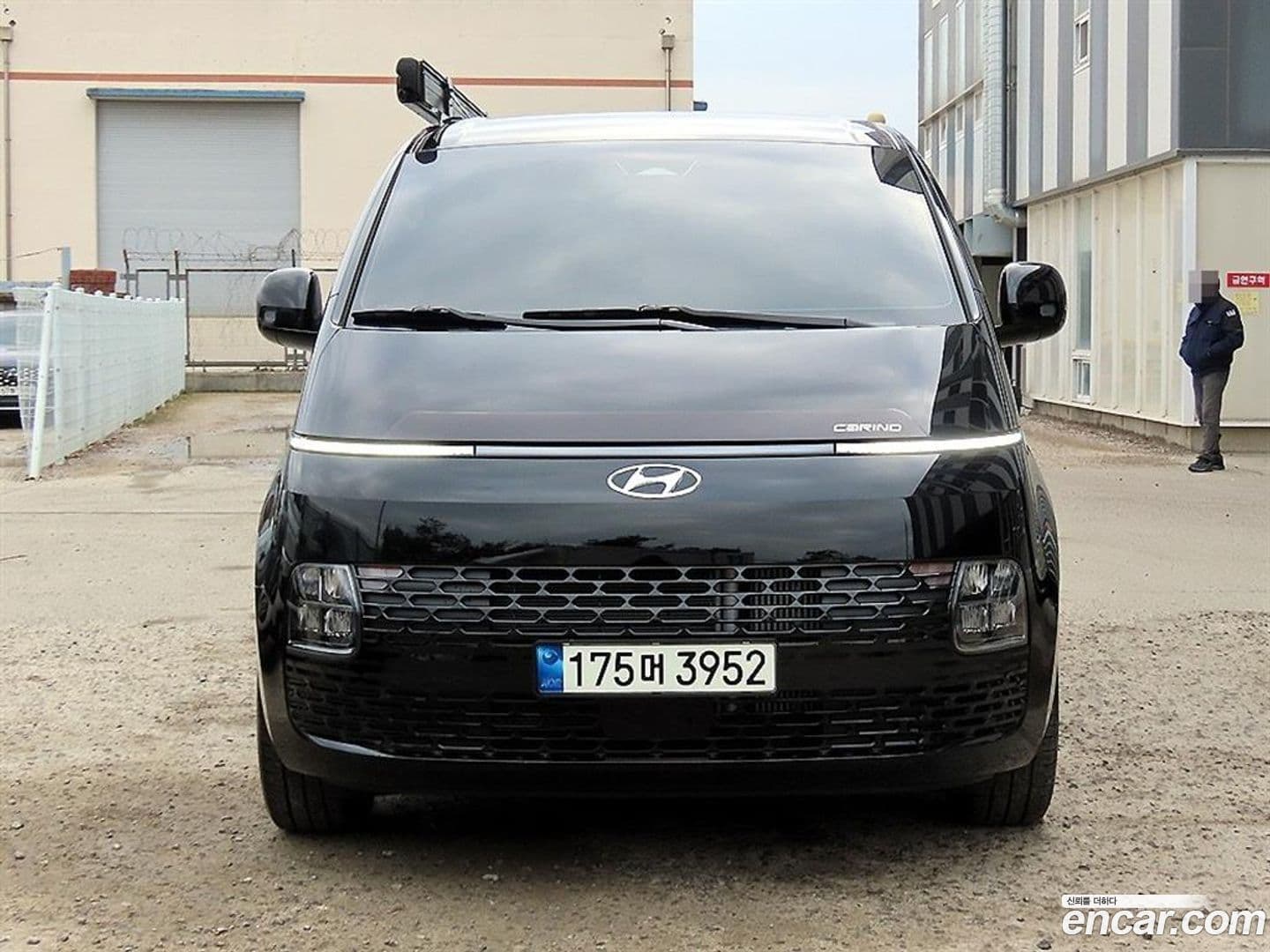 Main__Slider__Photo:Staria Hyundai 2021.9-0