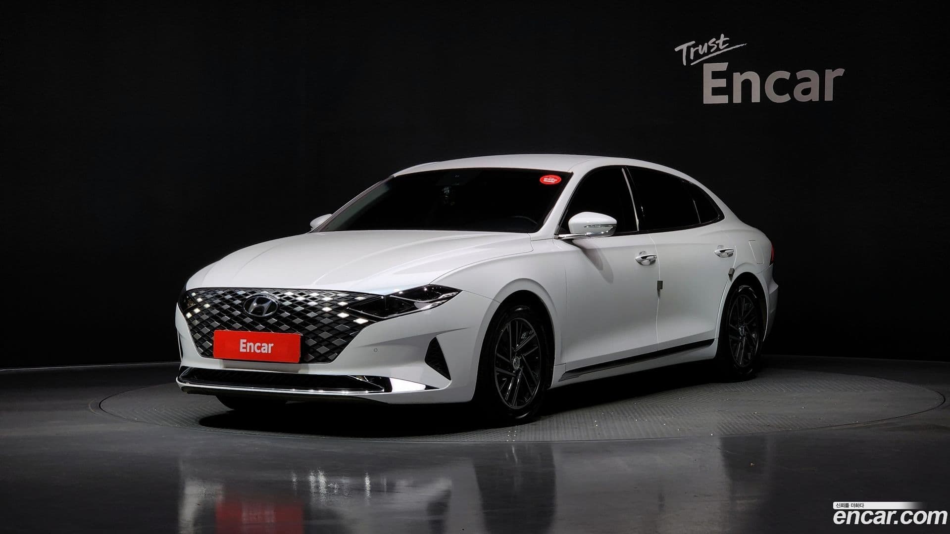 Main__Slider__Photo:Grandeur Hyundai 2020.10-0