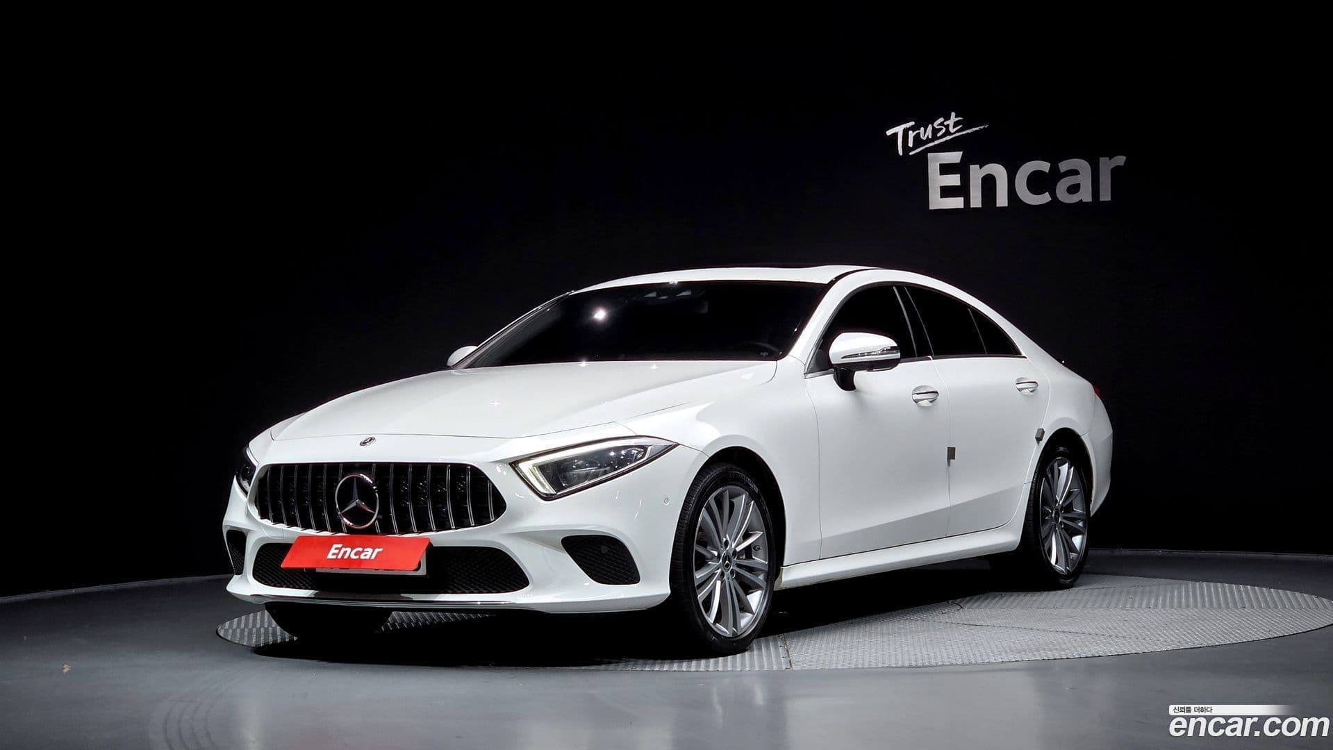 Main__Slider__Photo:CLS-Class Mercedes-Benz 2018.11-0