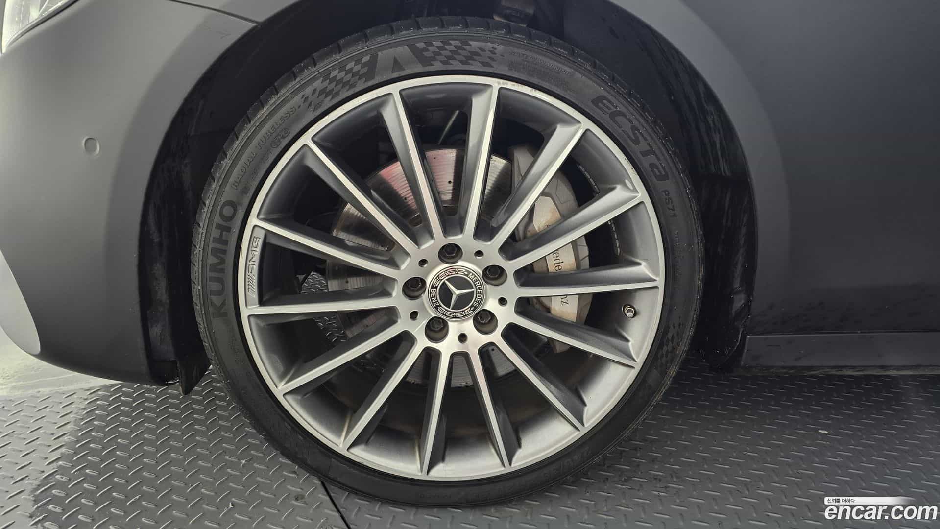 E-Class Mercedes-Benz 2020.7-OUTER-005