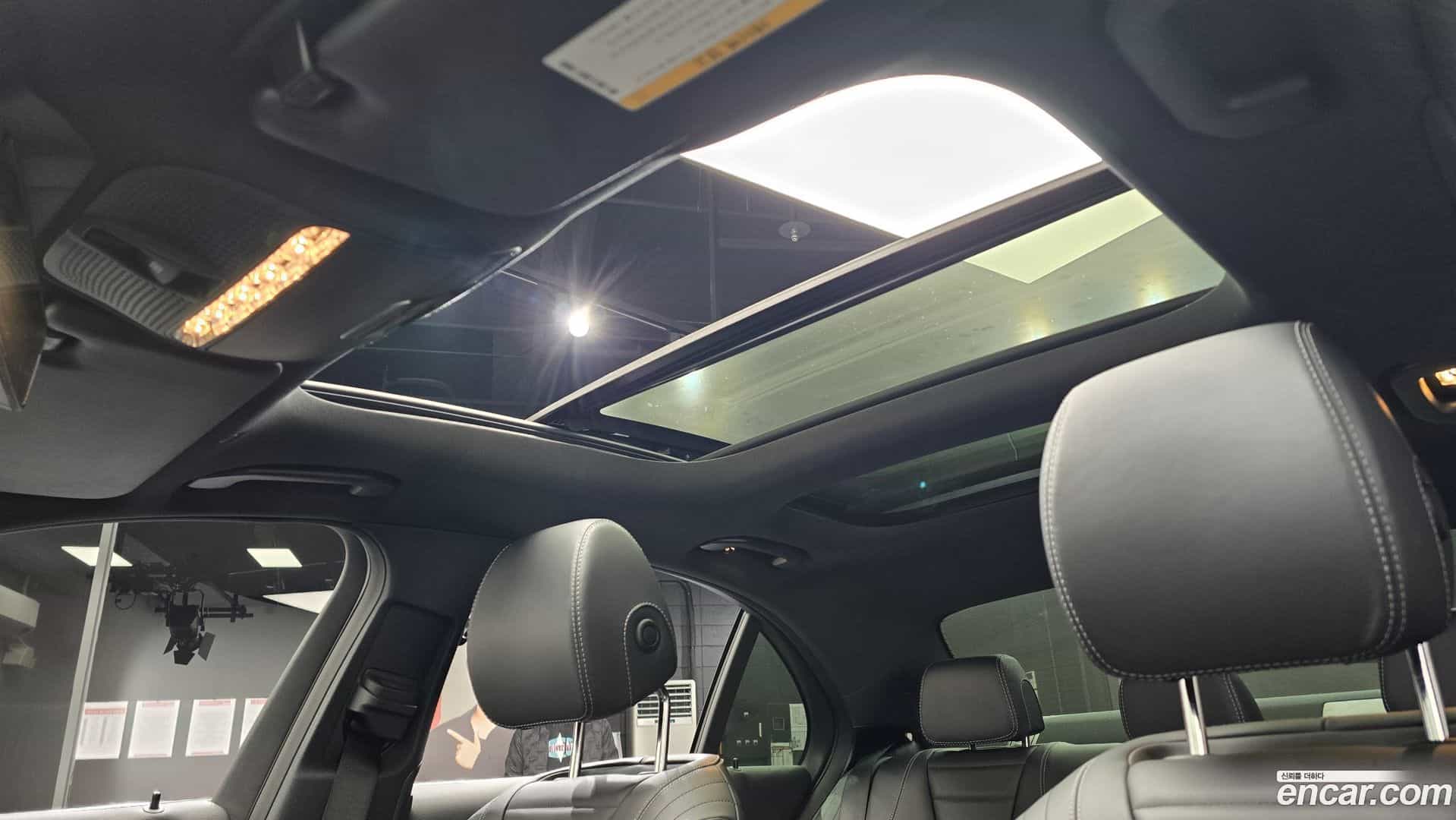 E-Class Mercedes-Benz 2020.7-OPTION-023