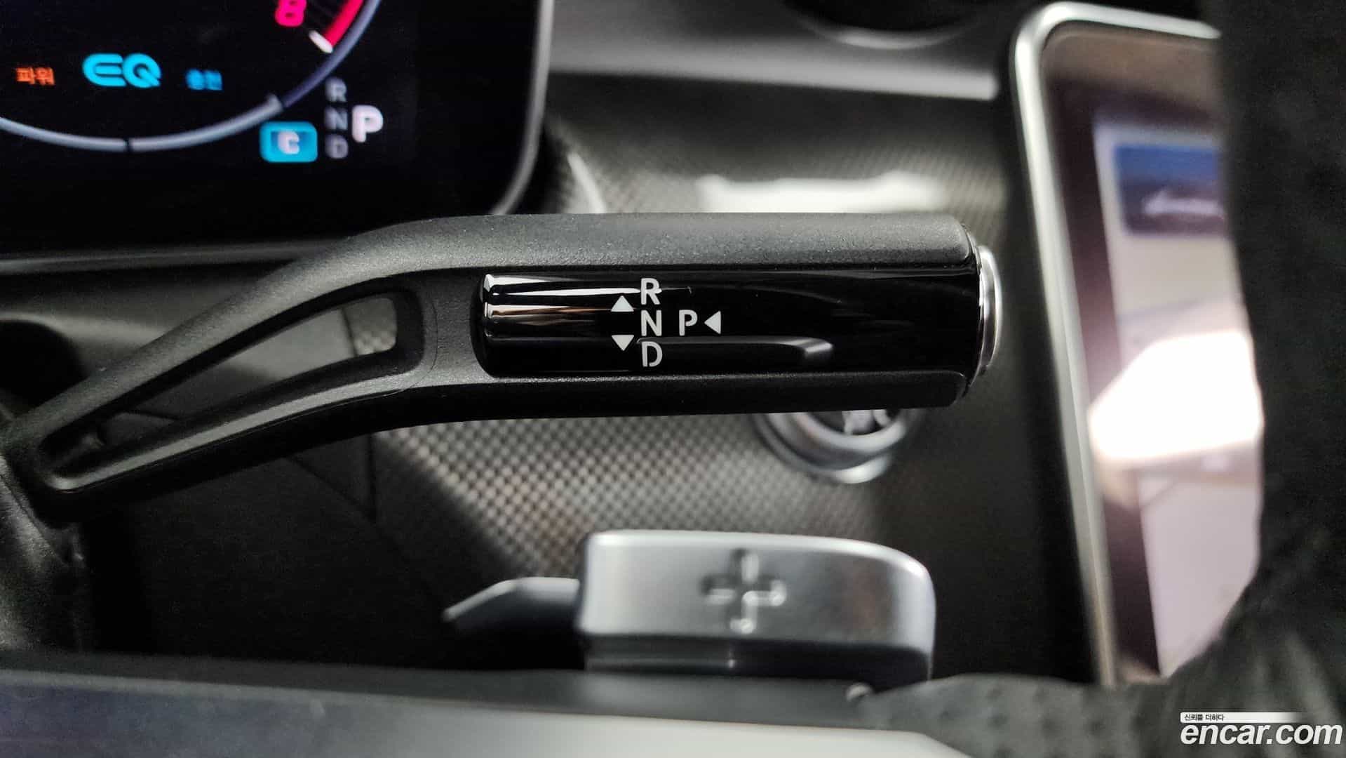C-Class Mercedes-Benz 2022.2-INNER-009