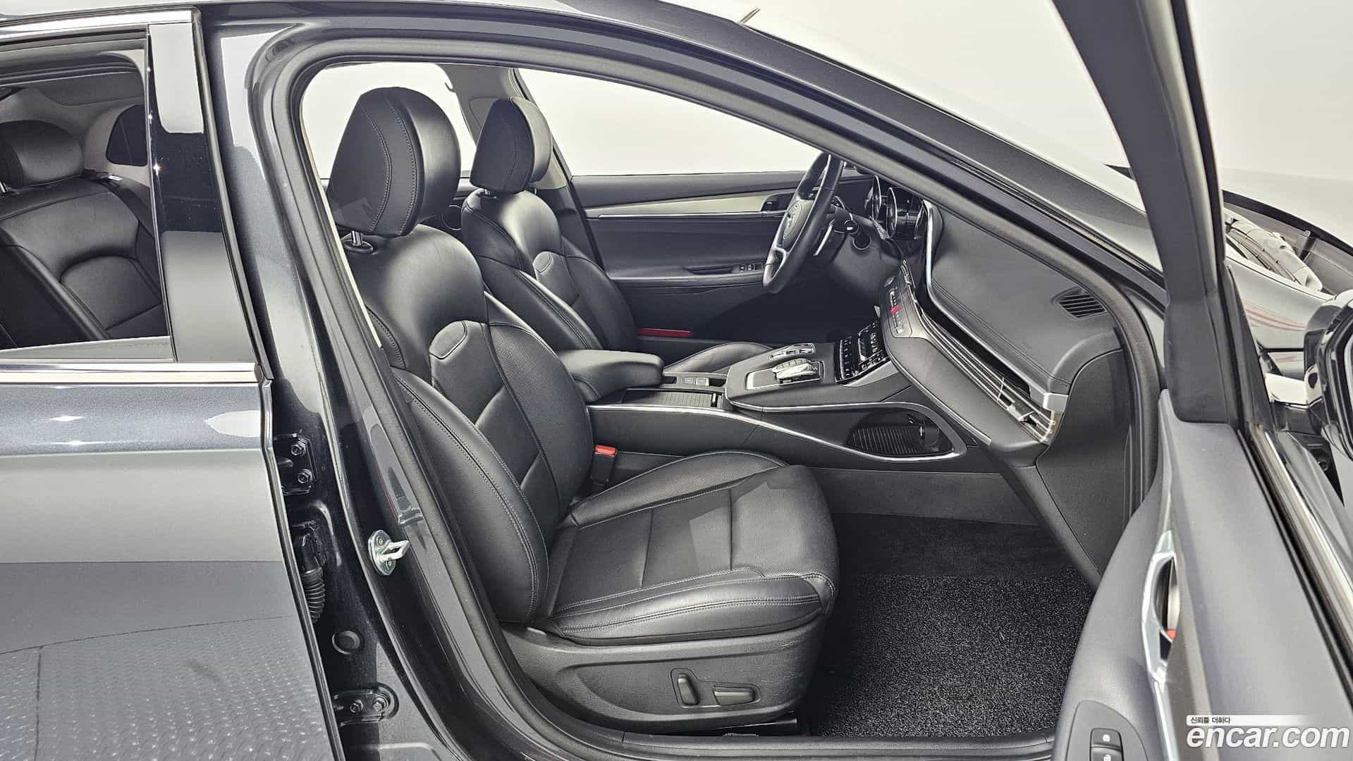 Grandeur Hyundai 2020.1-OPTION-016